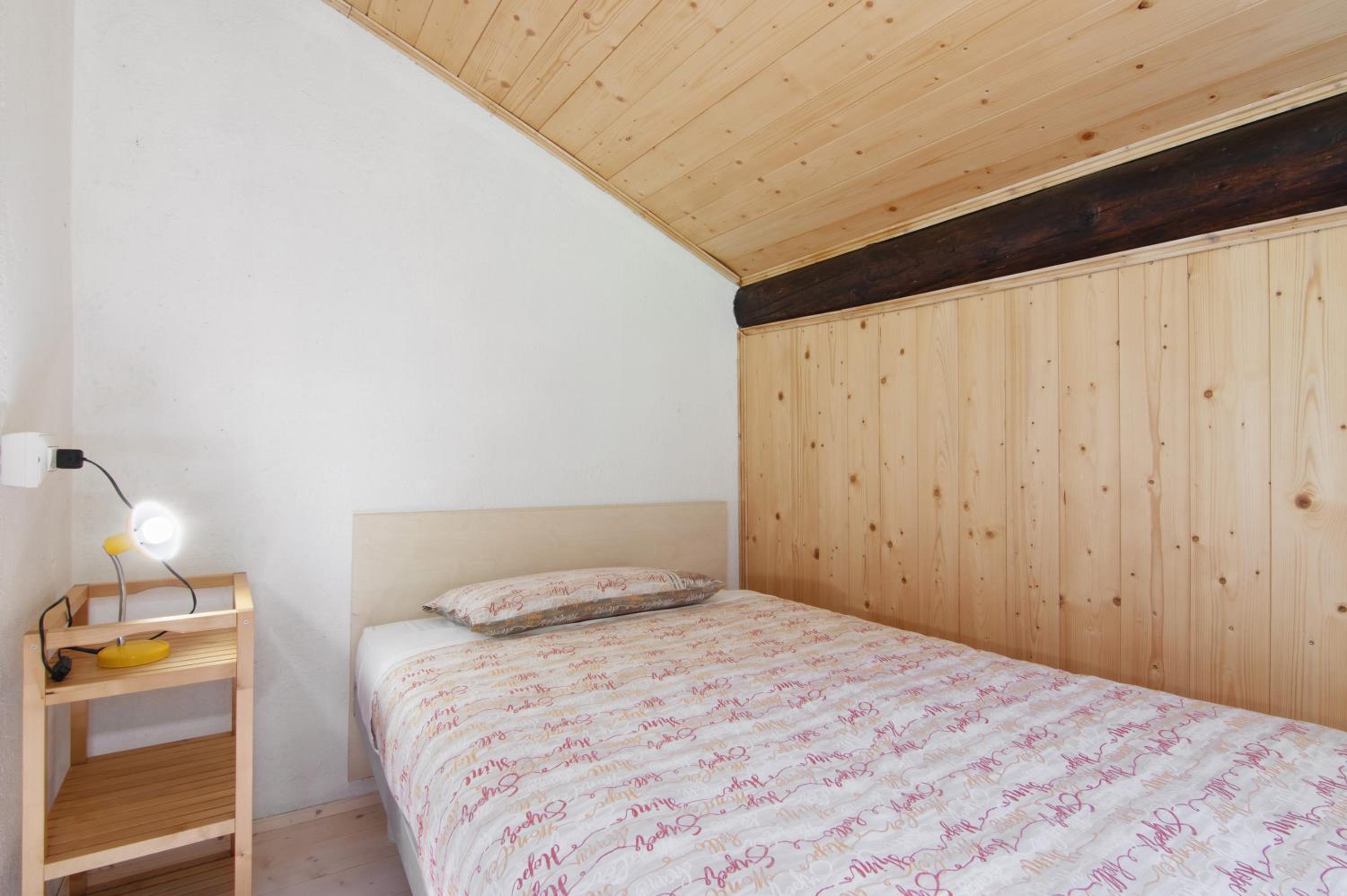 Three-Bedroom House - Photo 23