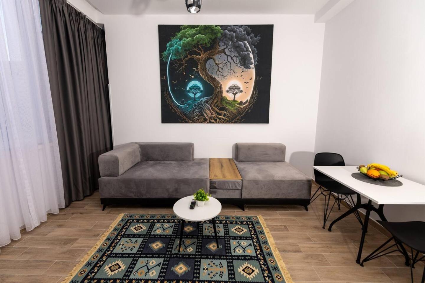 Apartment with City View photo 3