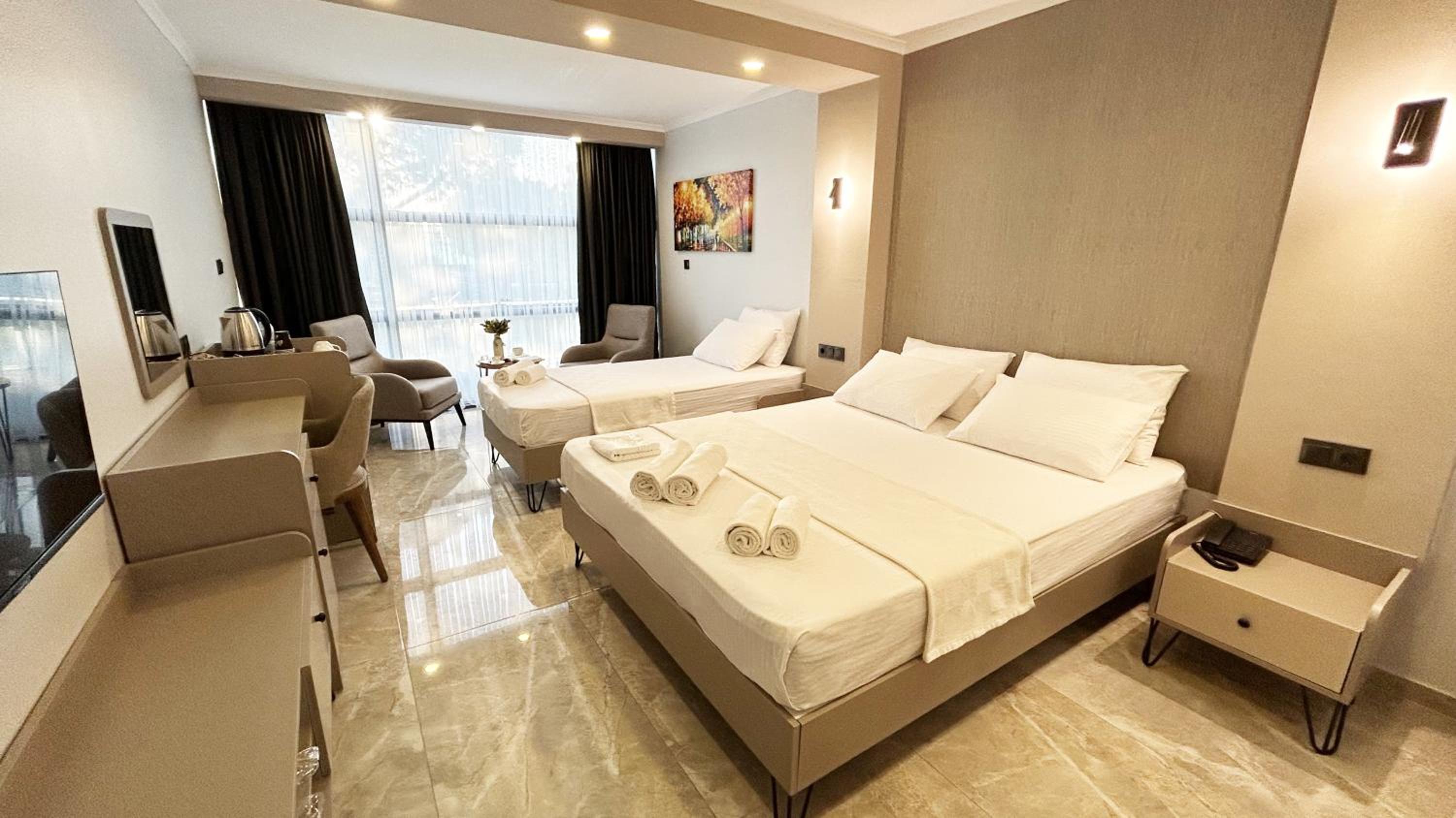 Standard Twin Room - Photo 1