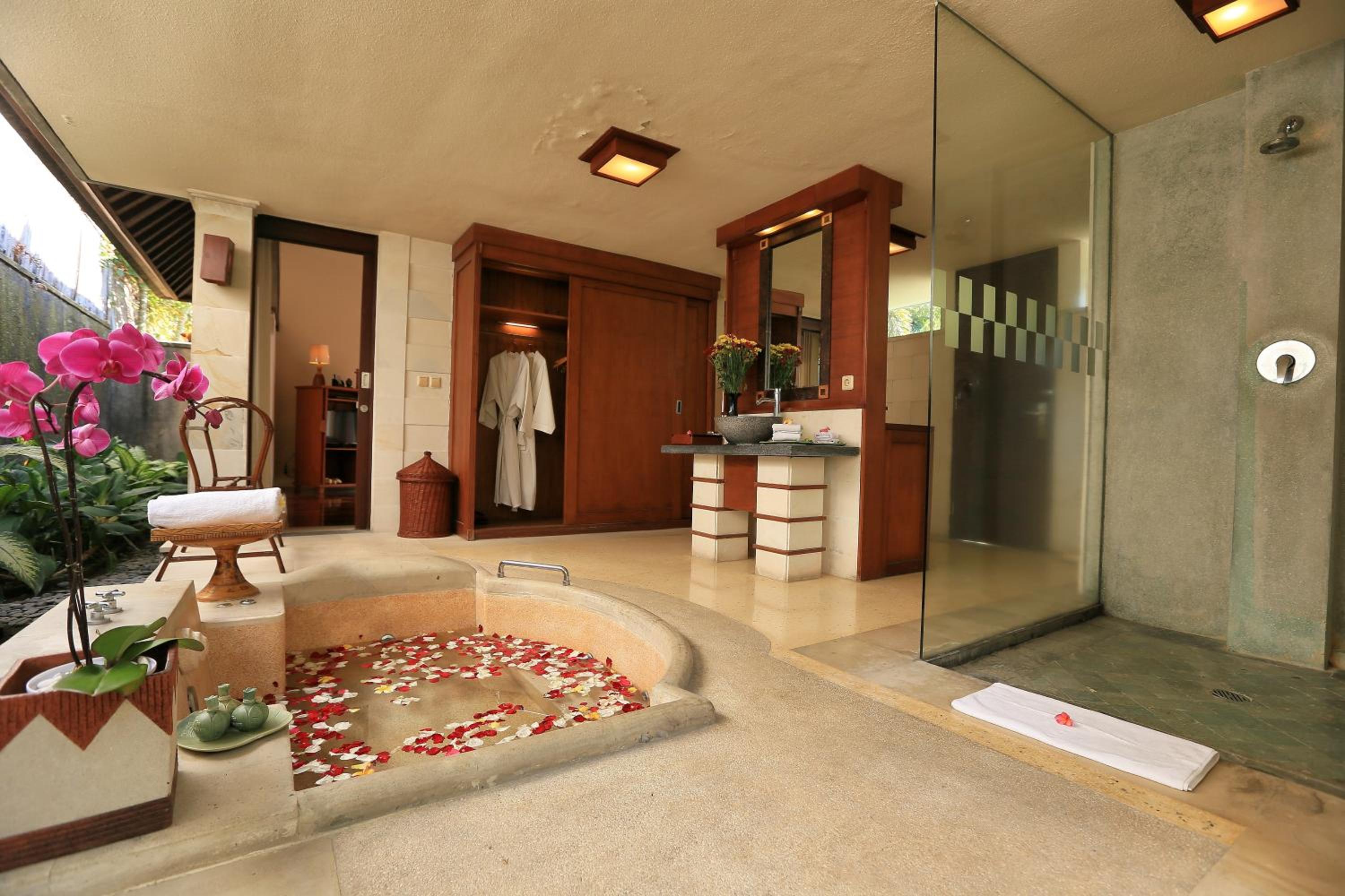 Junior Suite Villa with Private Pool - Photo 18