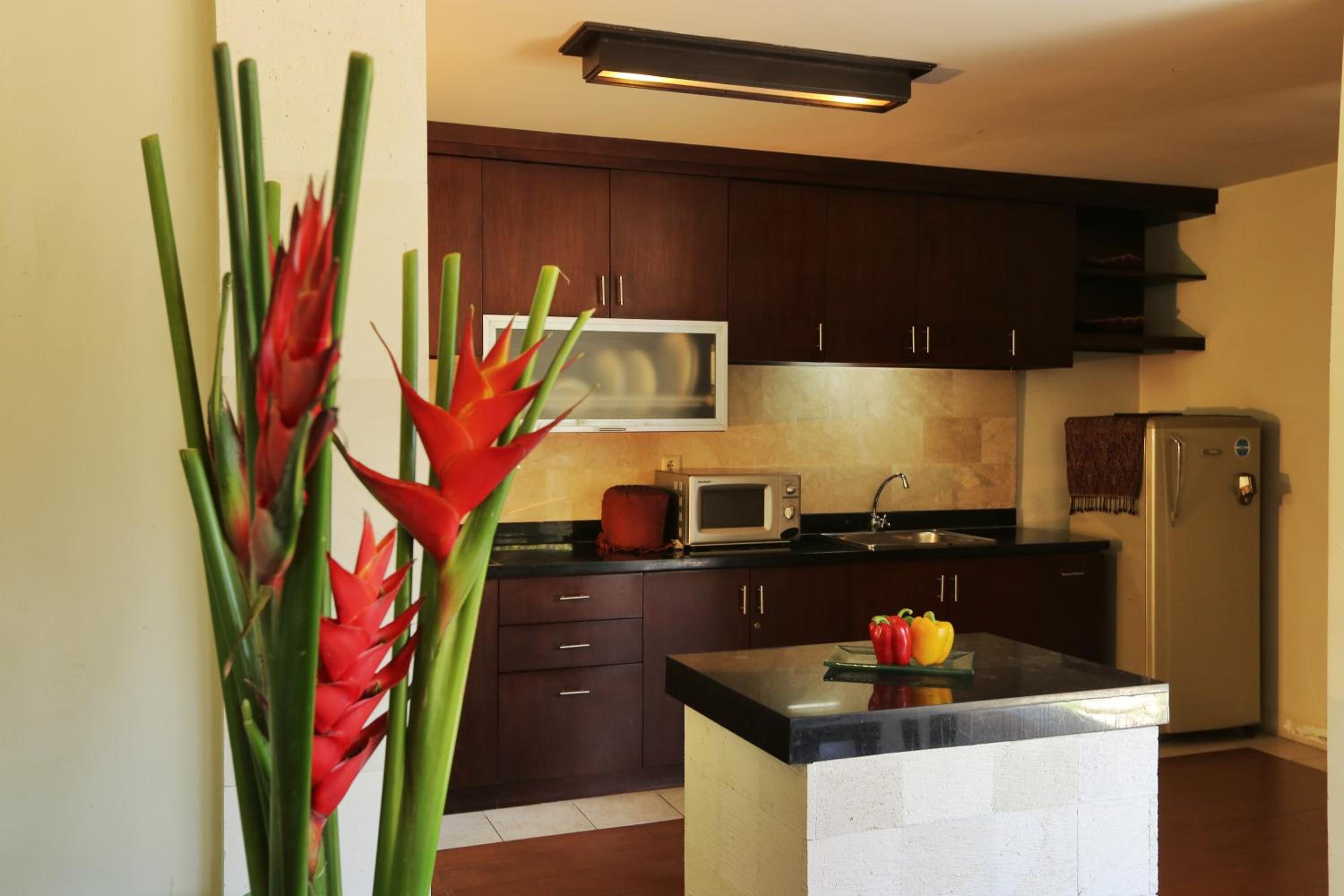 Junior Suite Villa with Private Pool - Photo 23