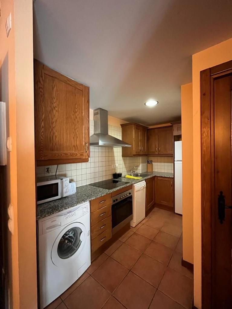 Two-Bedroom Apartment (4 Adults + 2 Children) photo 2