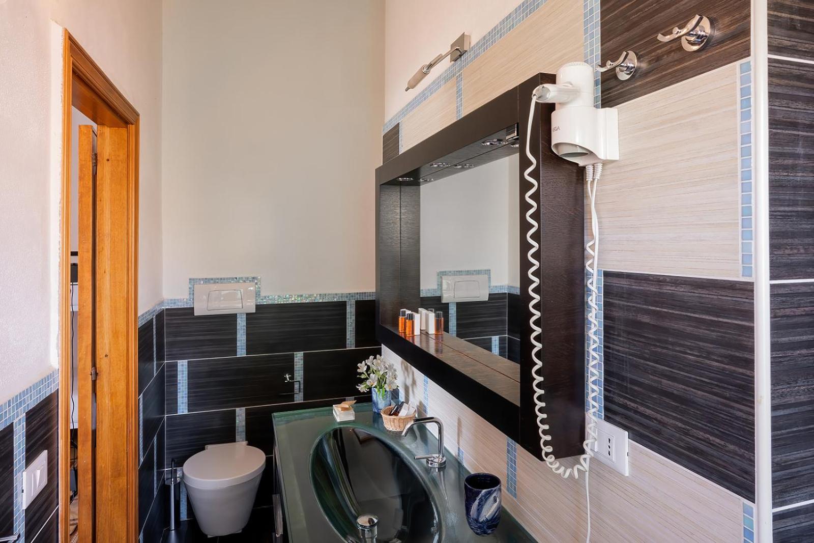 Superior Double Room - Photo 7