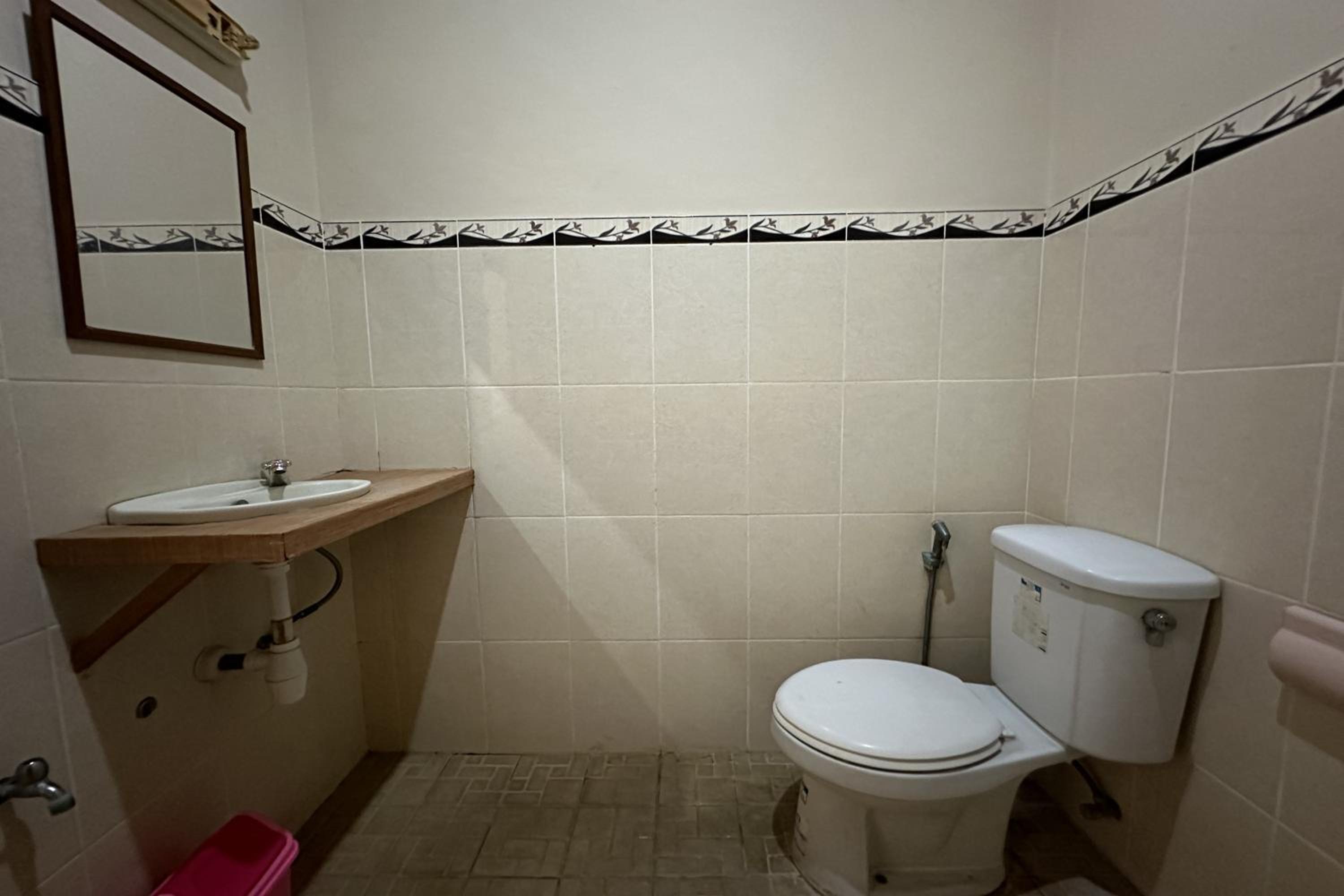 Double Room - Photo 7