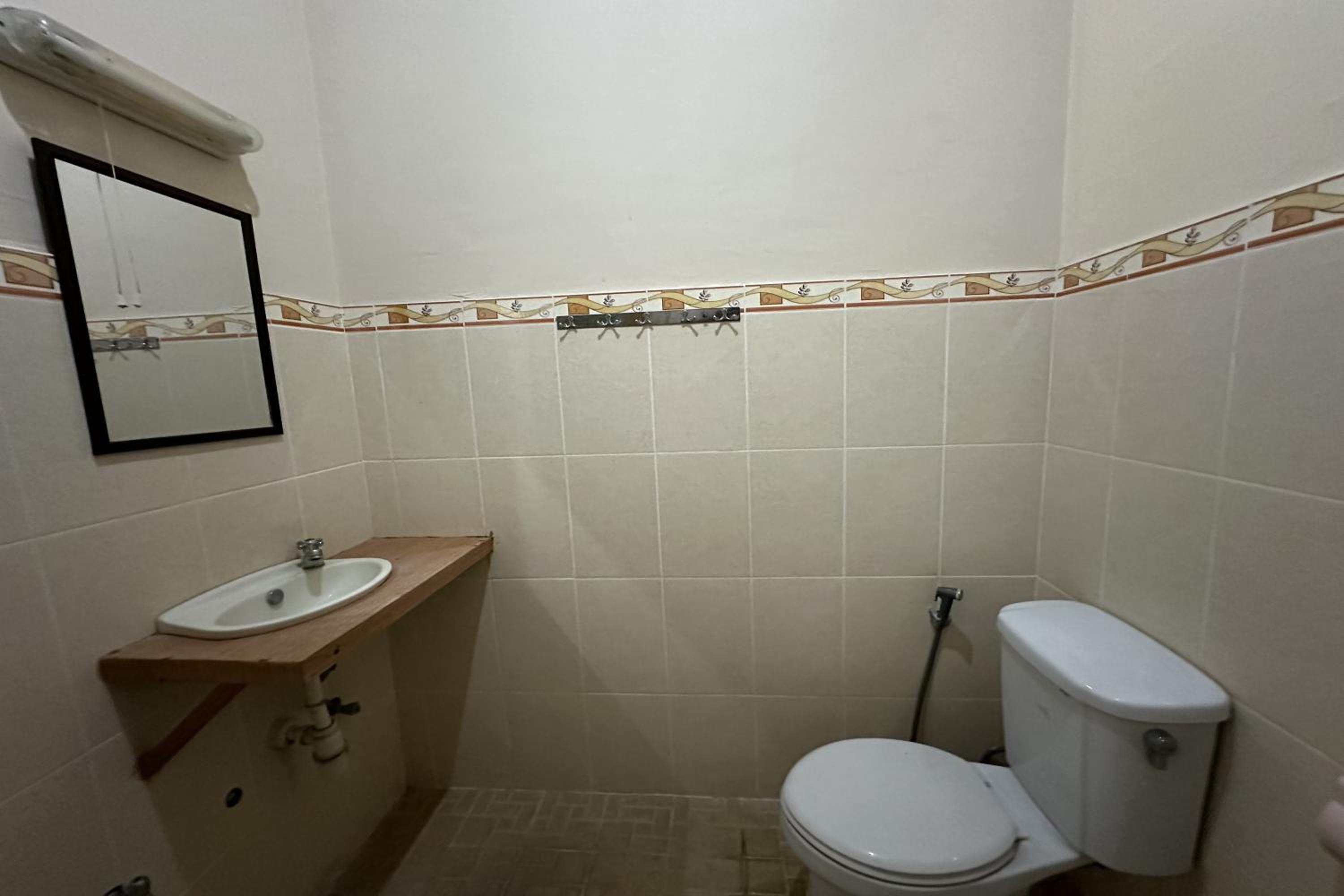 Twin Room - Photo 2