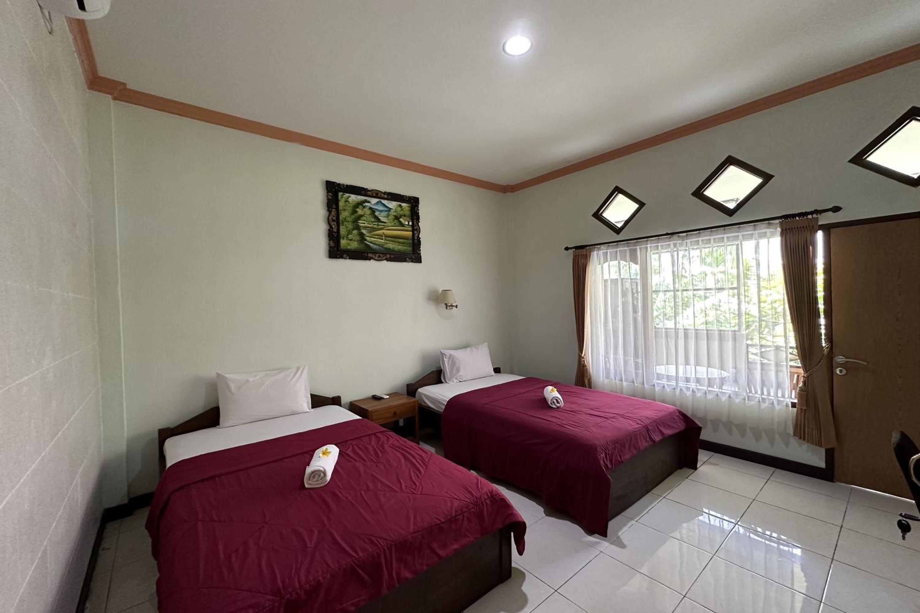 Twin Room - Photo 8