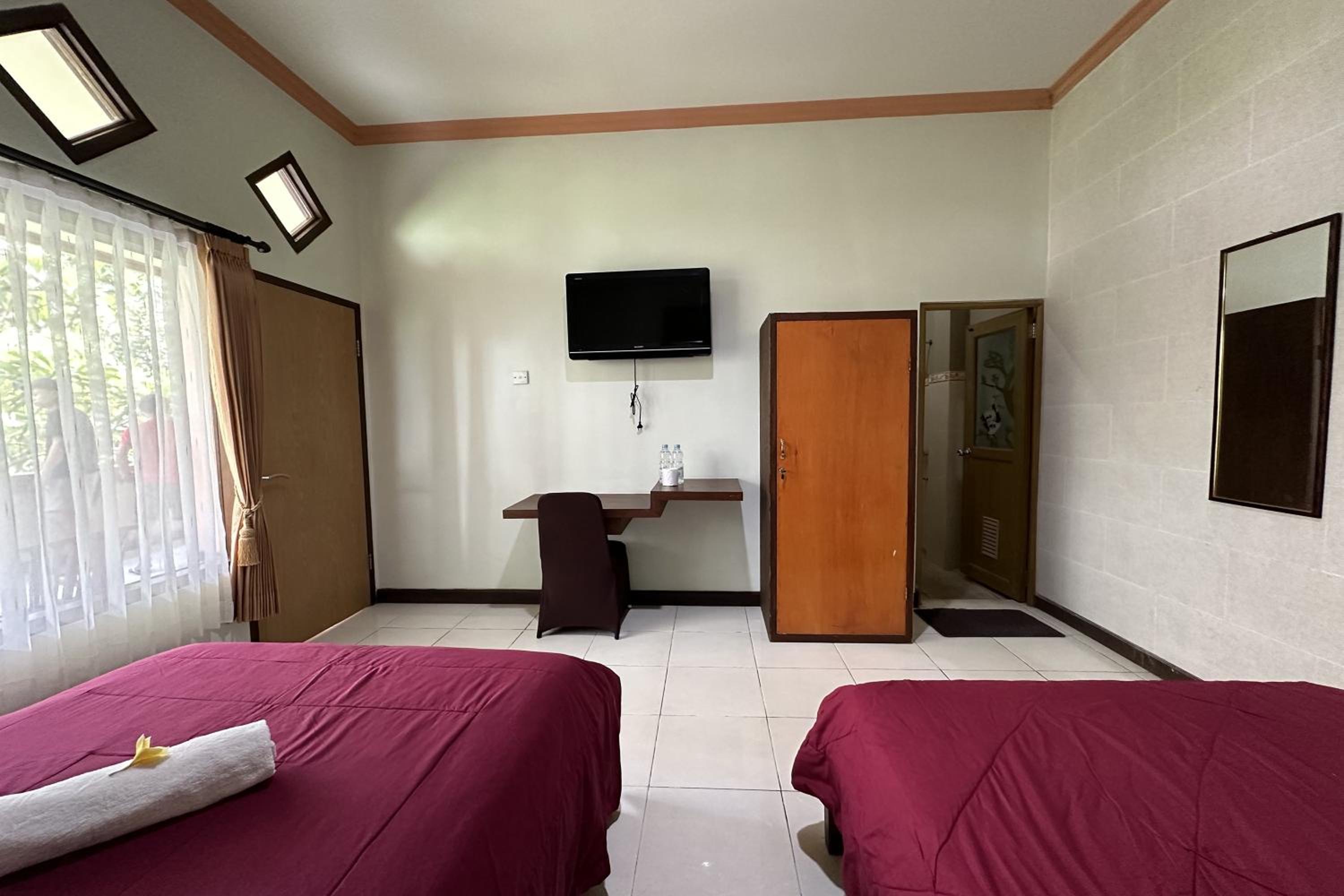 Twin Room - Photo 6
