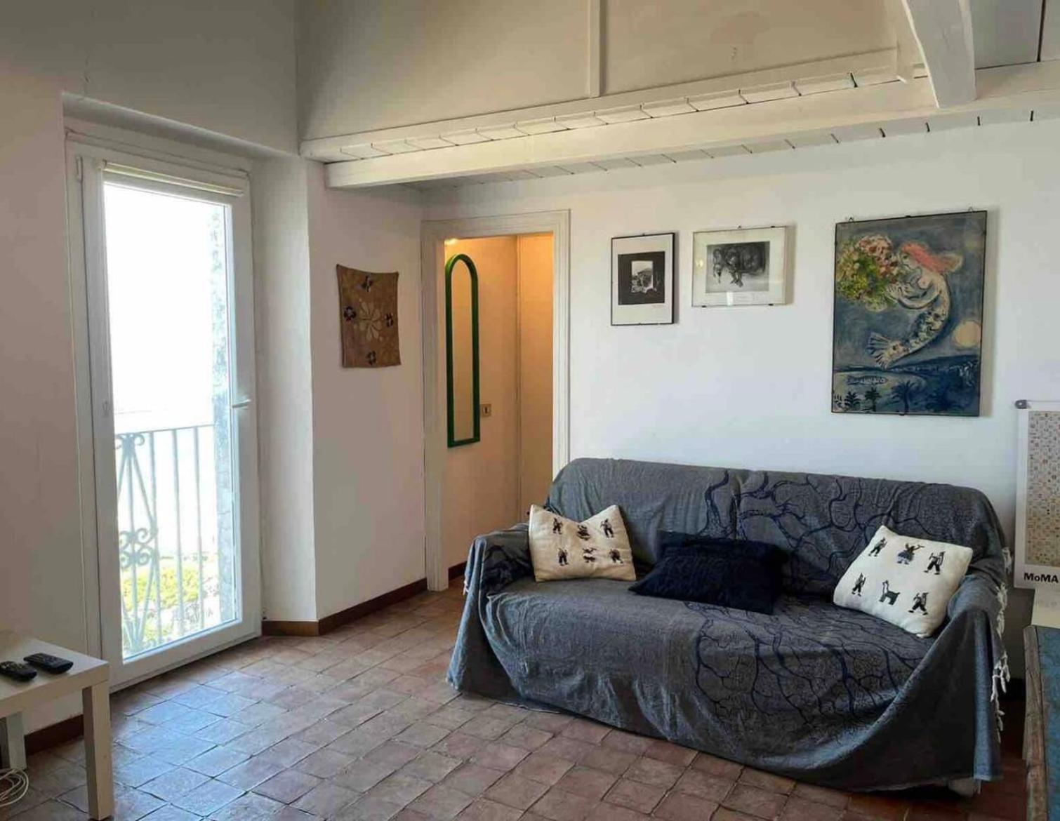Two-Bedroom Superior Apartment photo 2