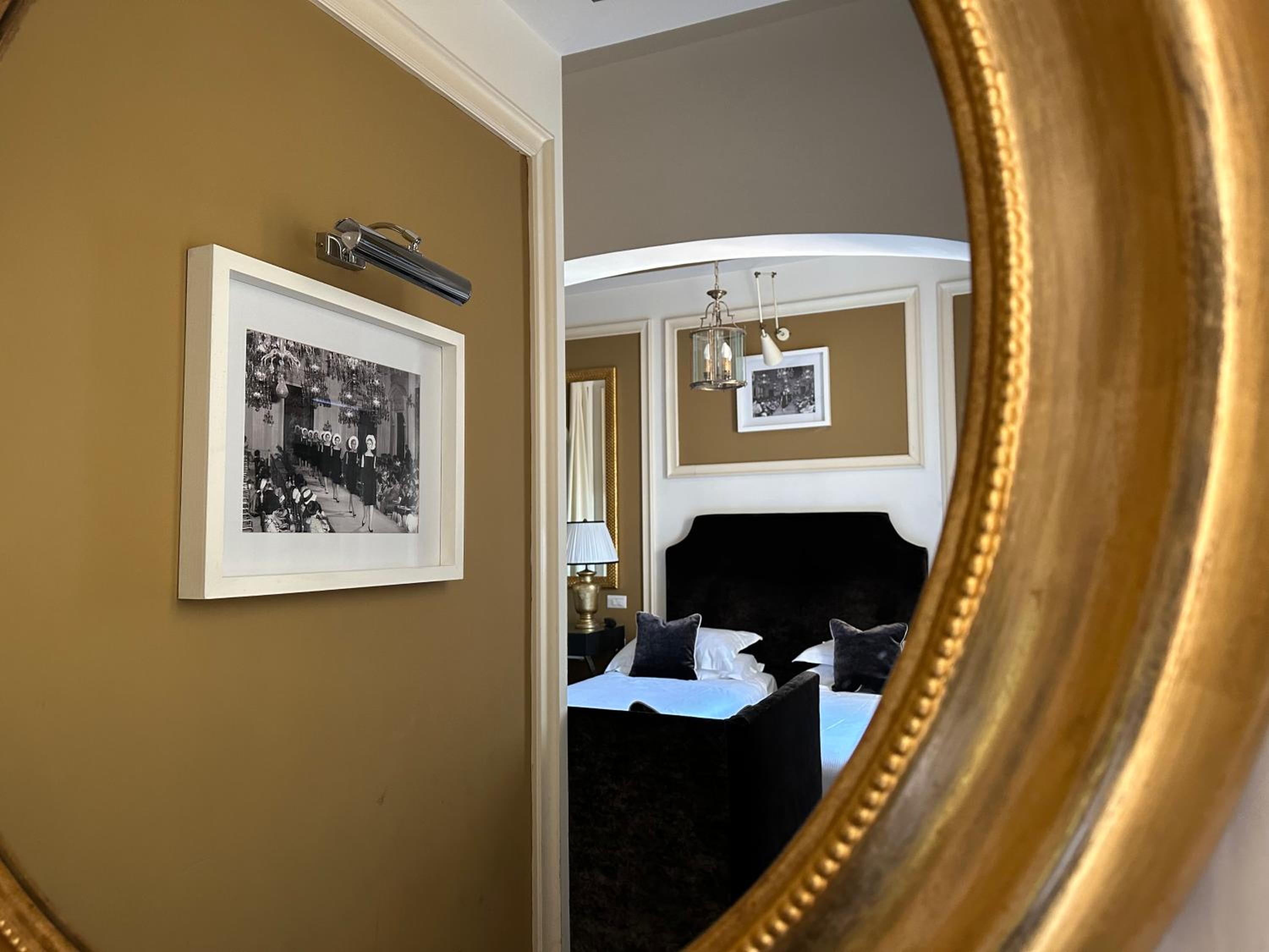 Superior Double Room with One Double Bed and 2 Adults Occupancy (Non Smoking) photo 2