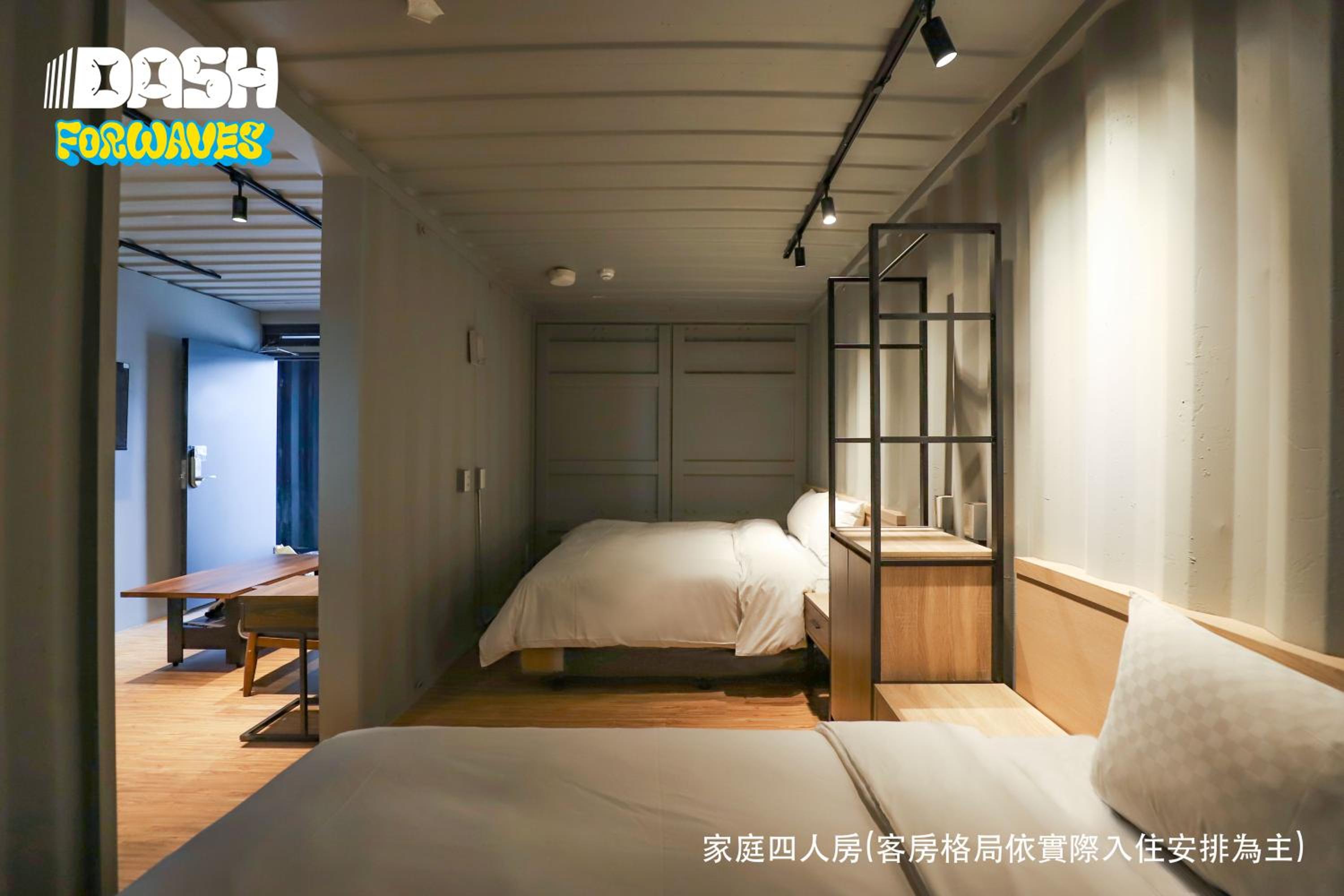 Superior Quadruple Room photo 3
