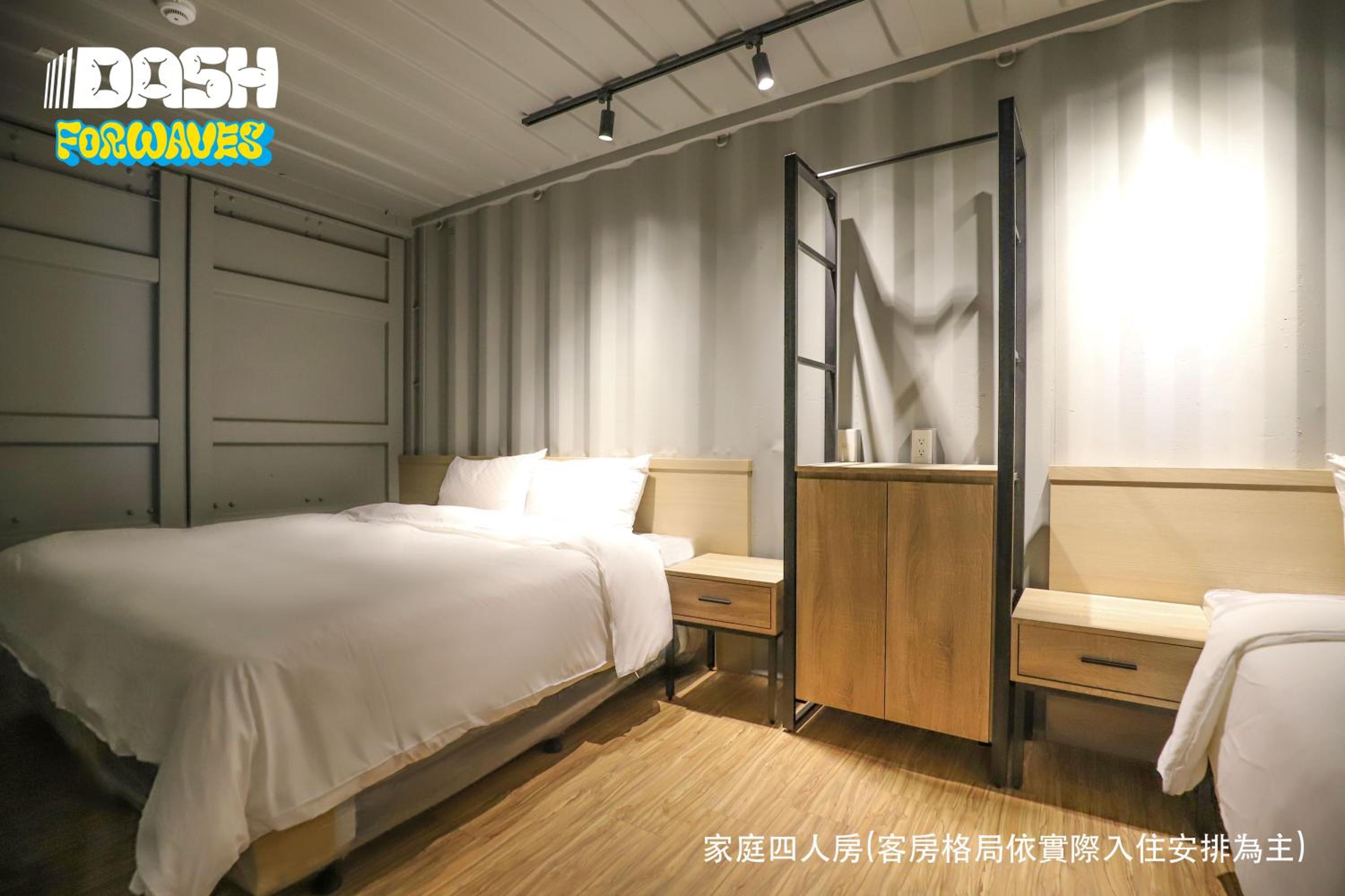 Deluxe Quadruple Room photo 2