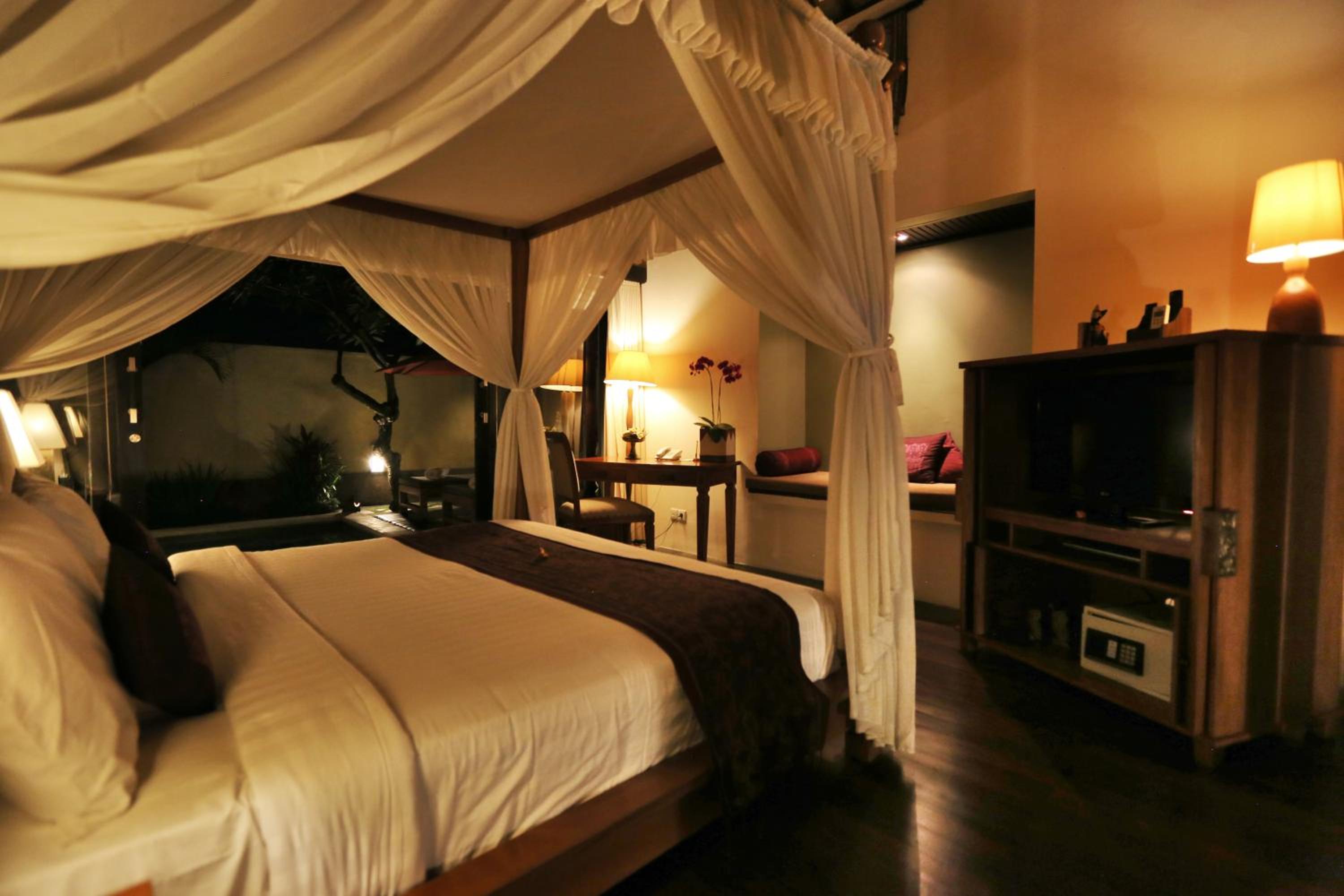 Deluxe Suite Villa with Private Pool - Photo 31