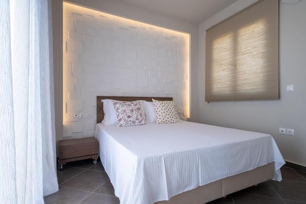 Three-Bedroom Villa photo 3