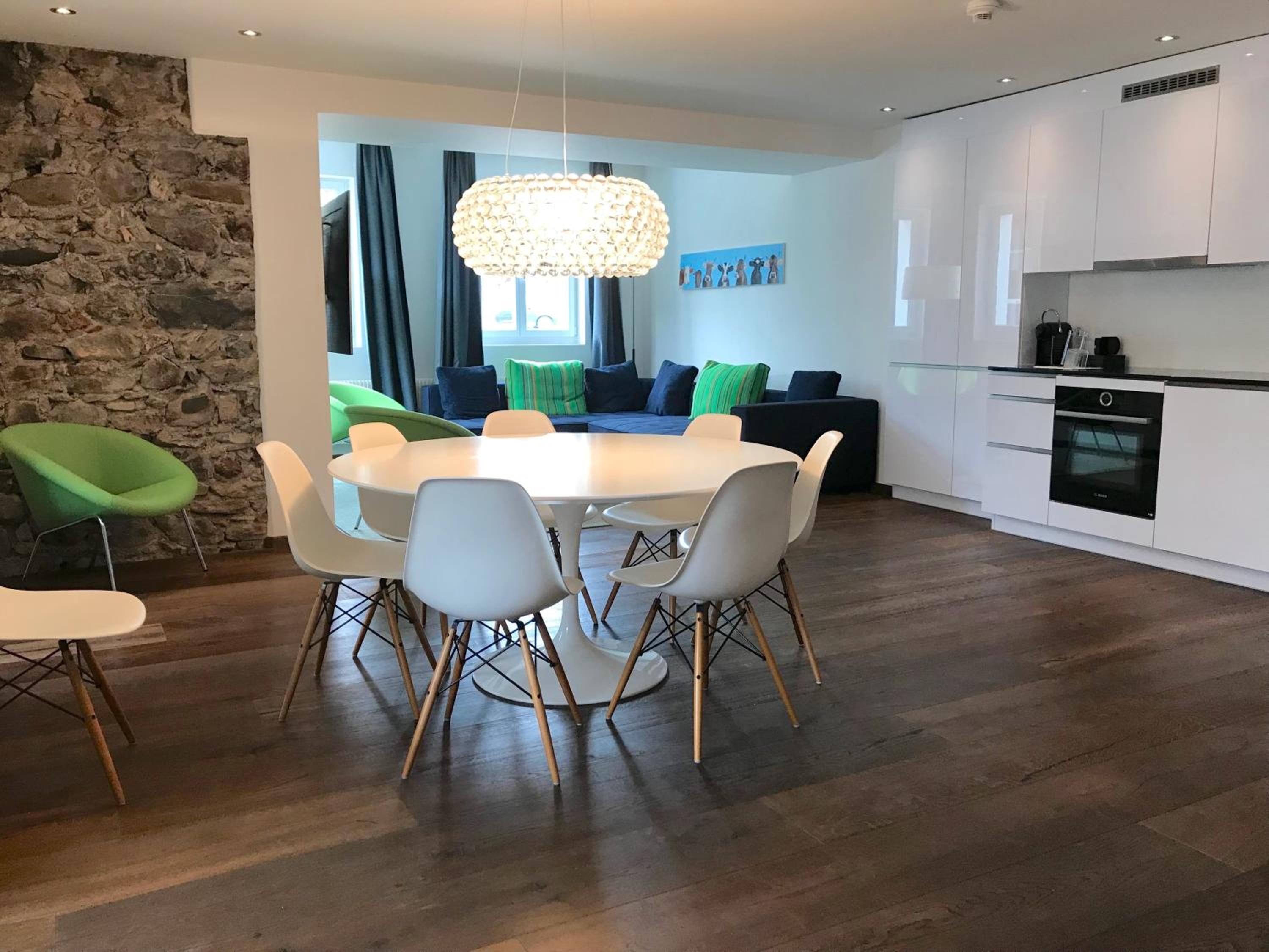 Deluxe Apartment - Photo 2