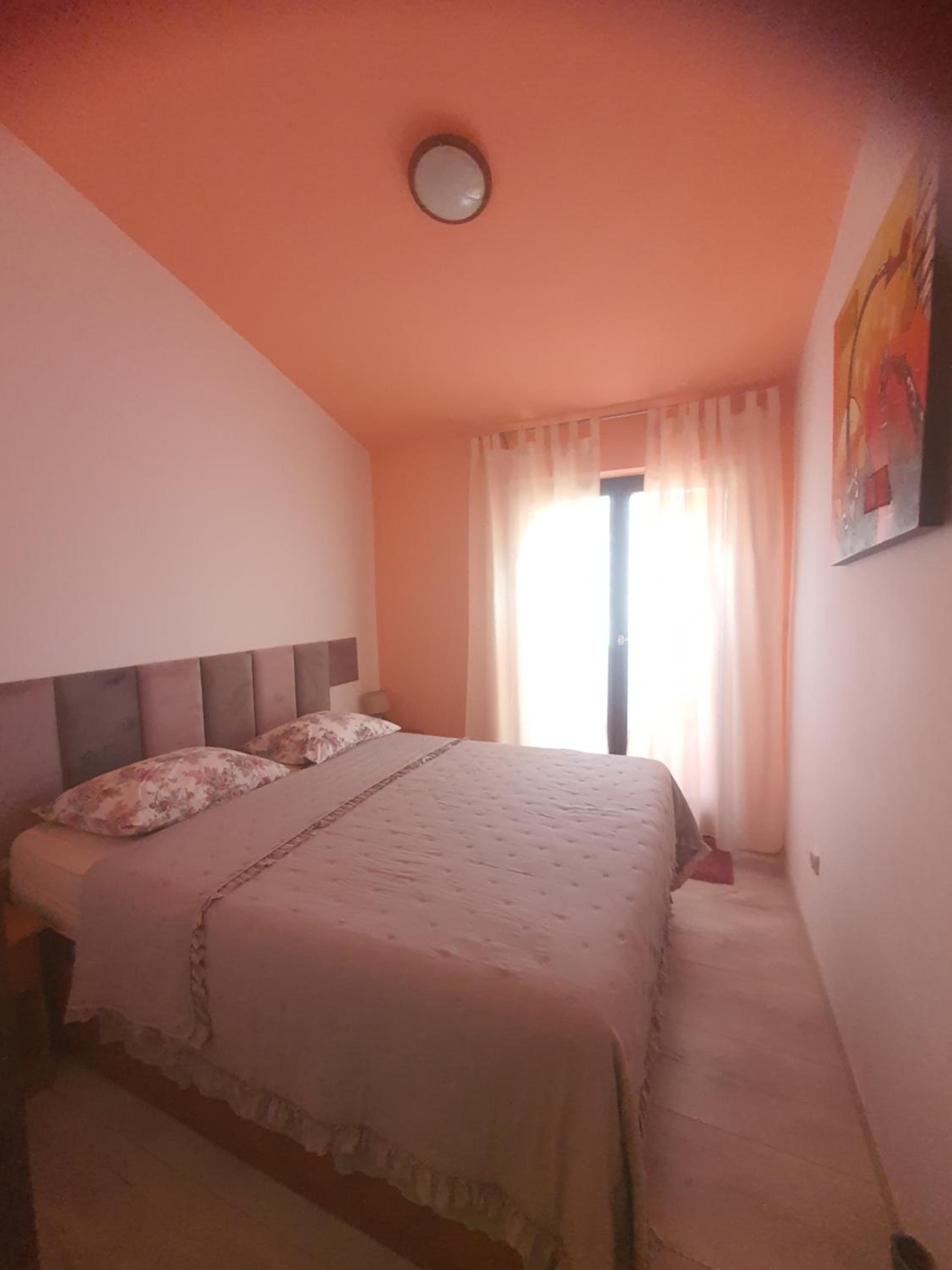 Studio with Balcony and Garden View