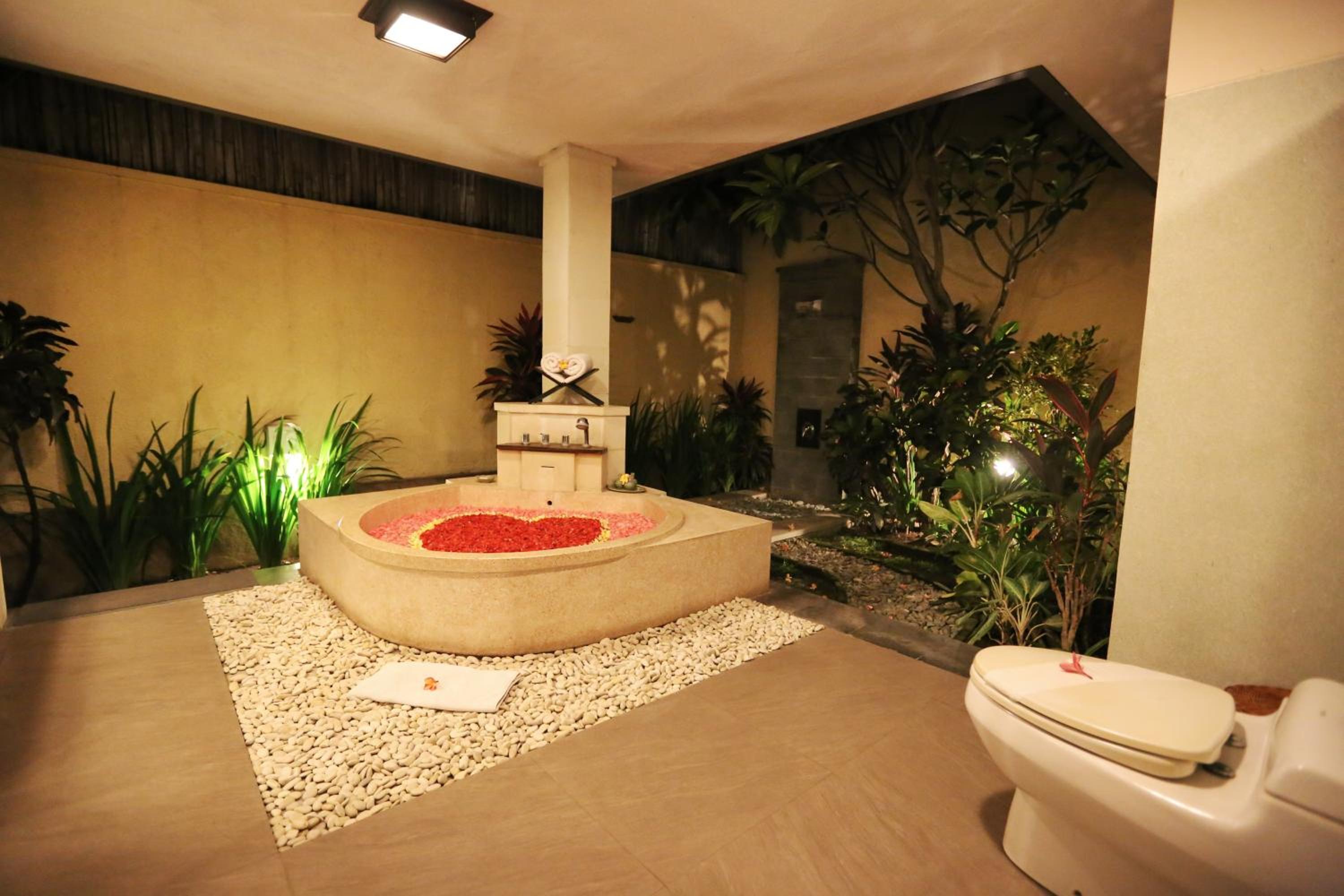 Deluxe Suite Villa with Private Pool - Photo 24