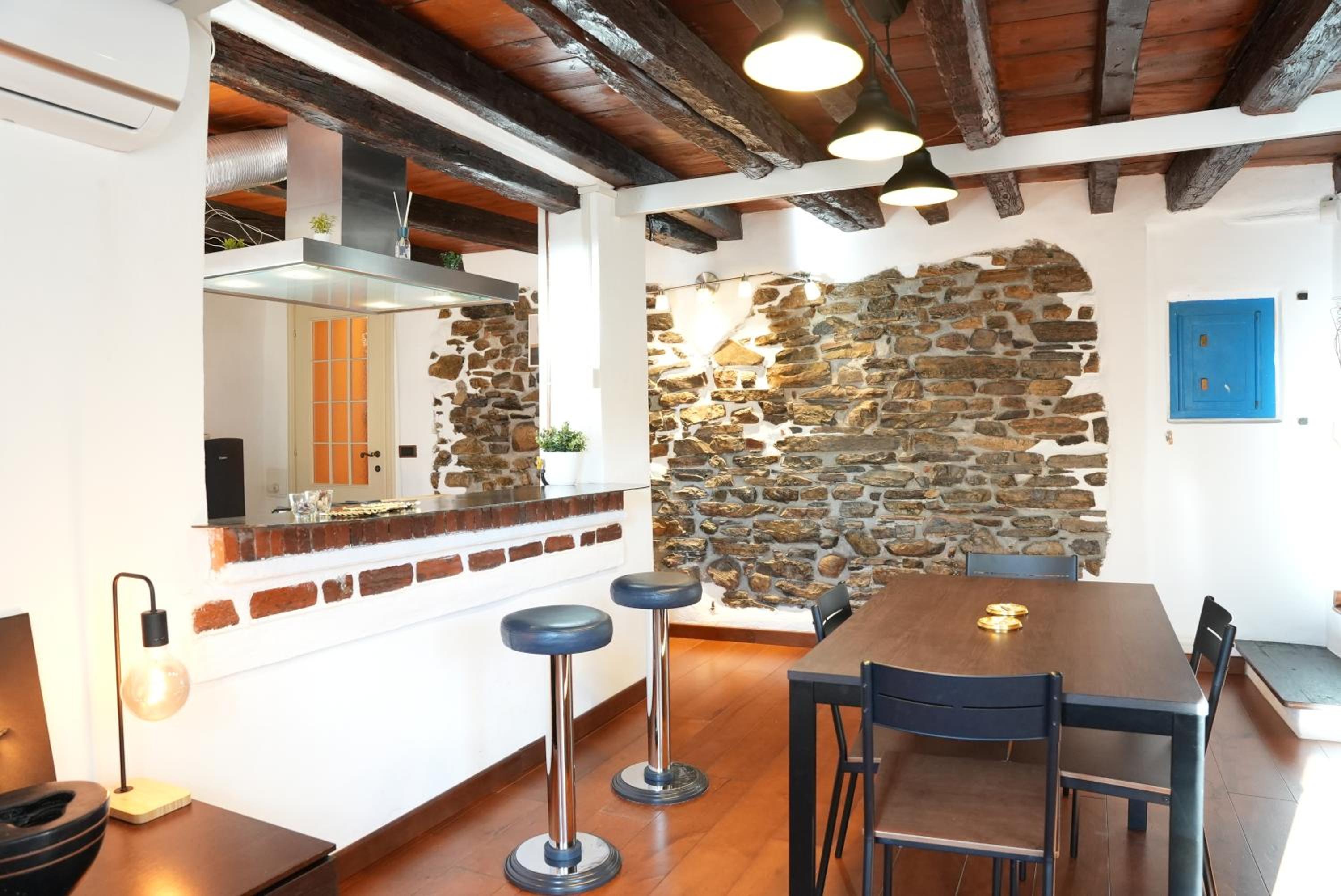 Deluxe Apartment photo 3