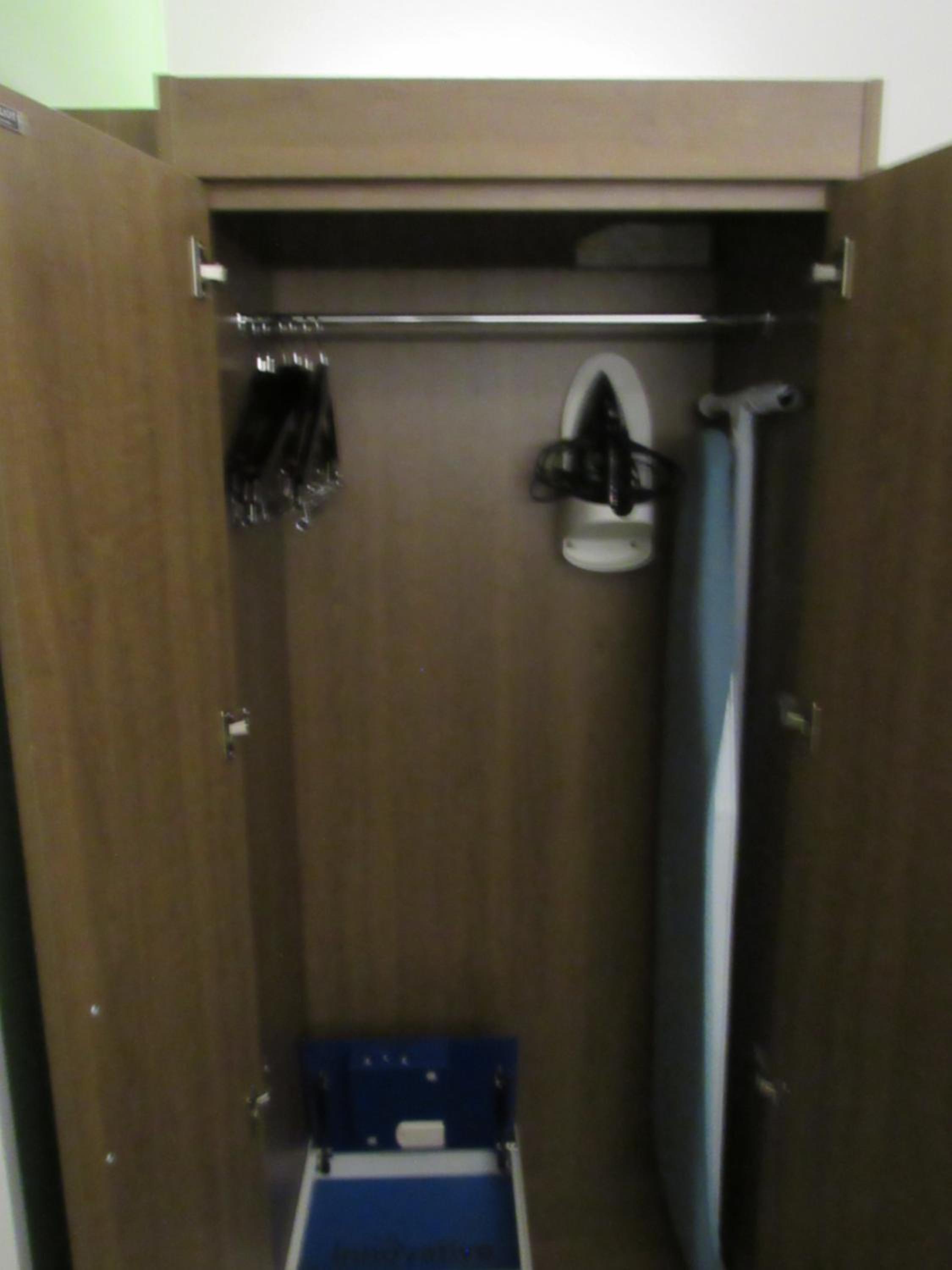 Standard King Room - Photo 2