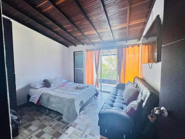 Deluxe Double or Twin Room with Mountain View photo 2