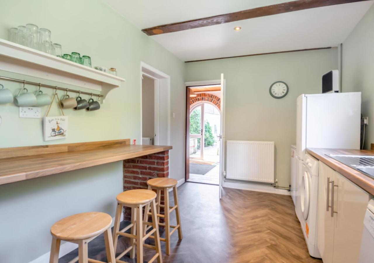 Two-Bedroom House photo 2