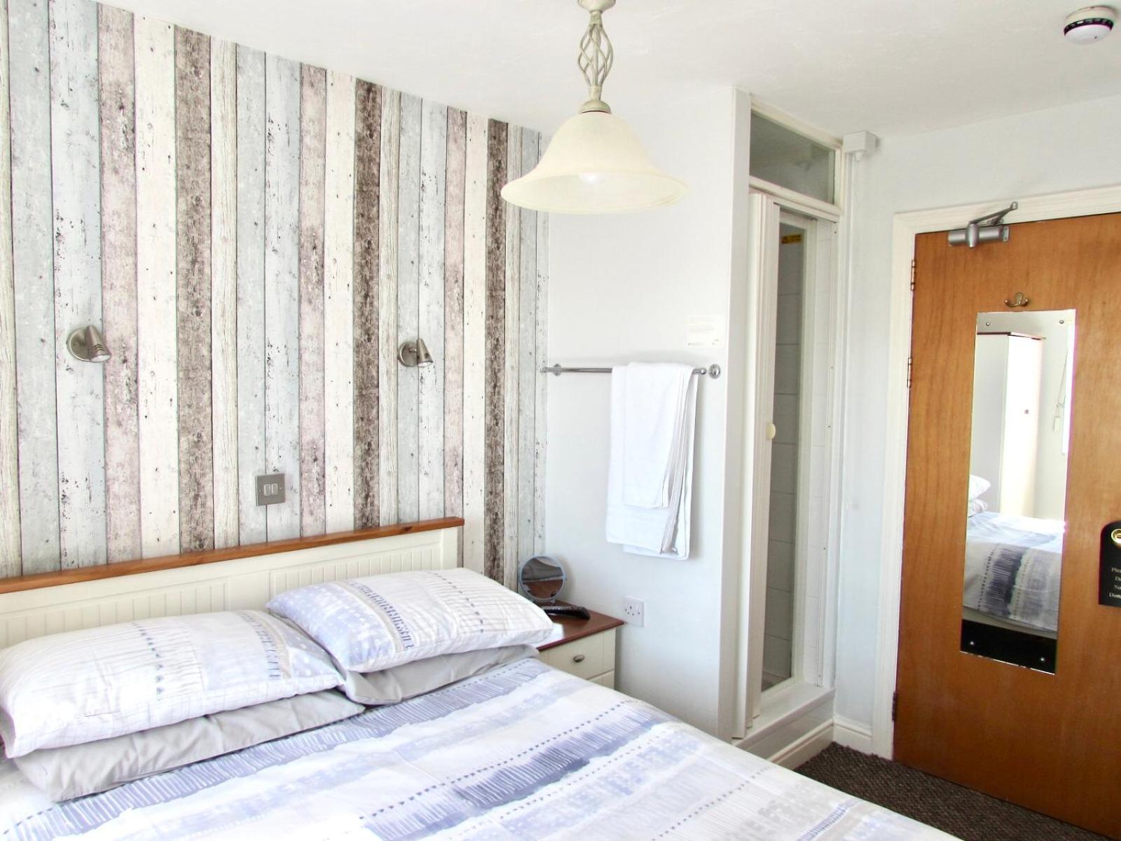 Double Room with Private External Bathroom photo 1