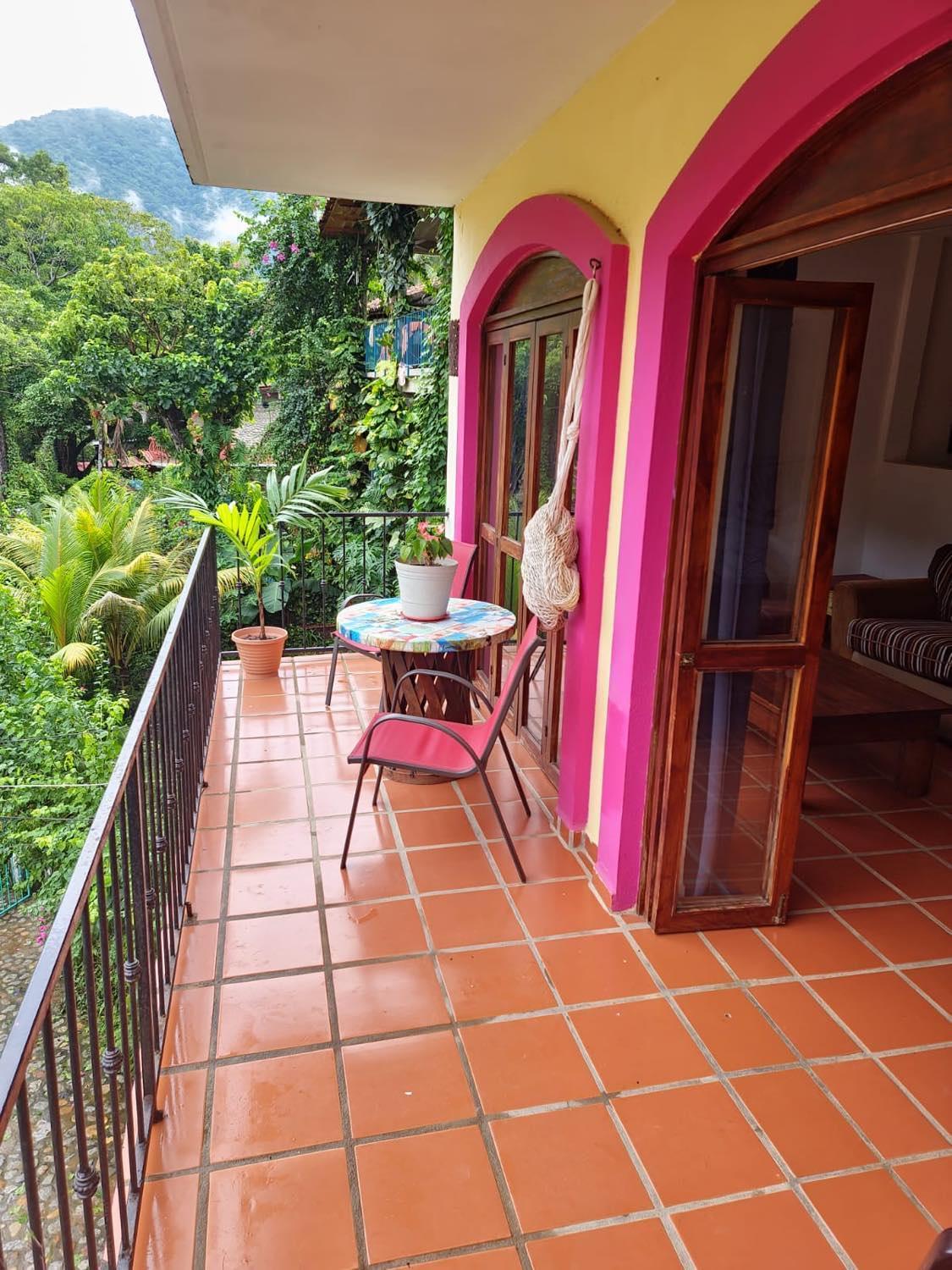 Apartment with Balcony - Photo 16