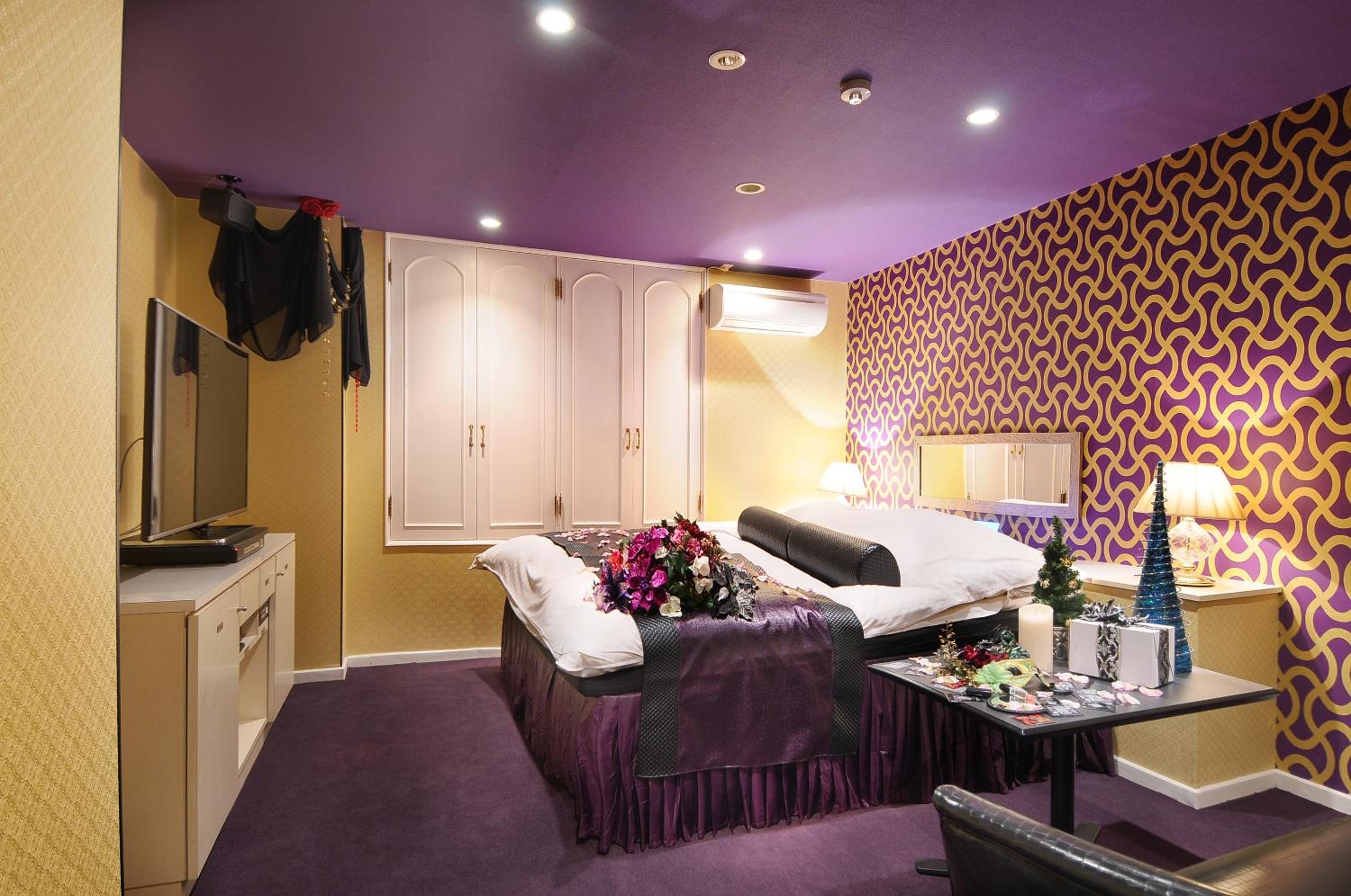 Double Room - Photo 18