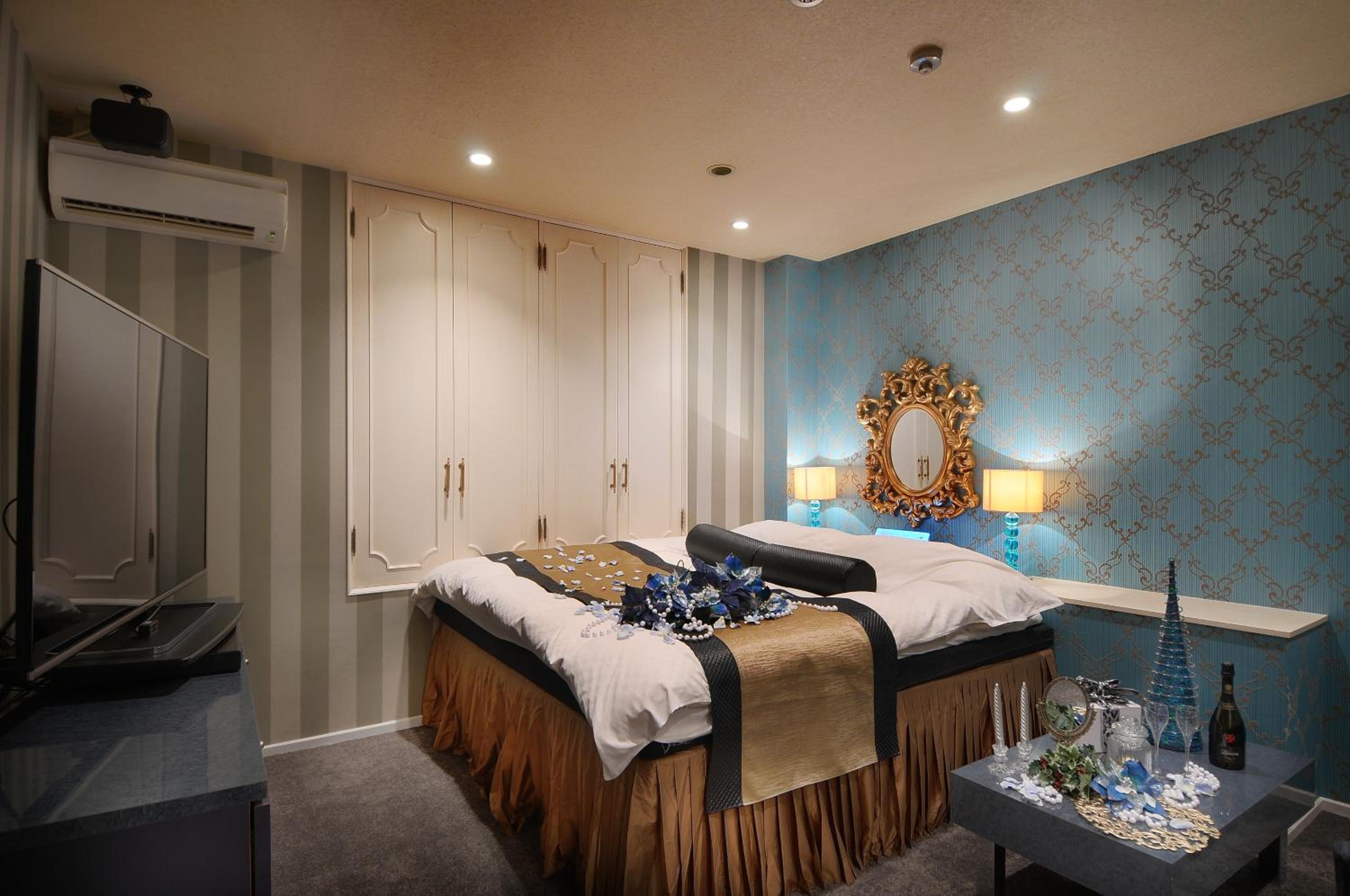 Double Room - Photo 17