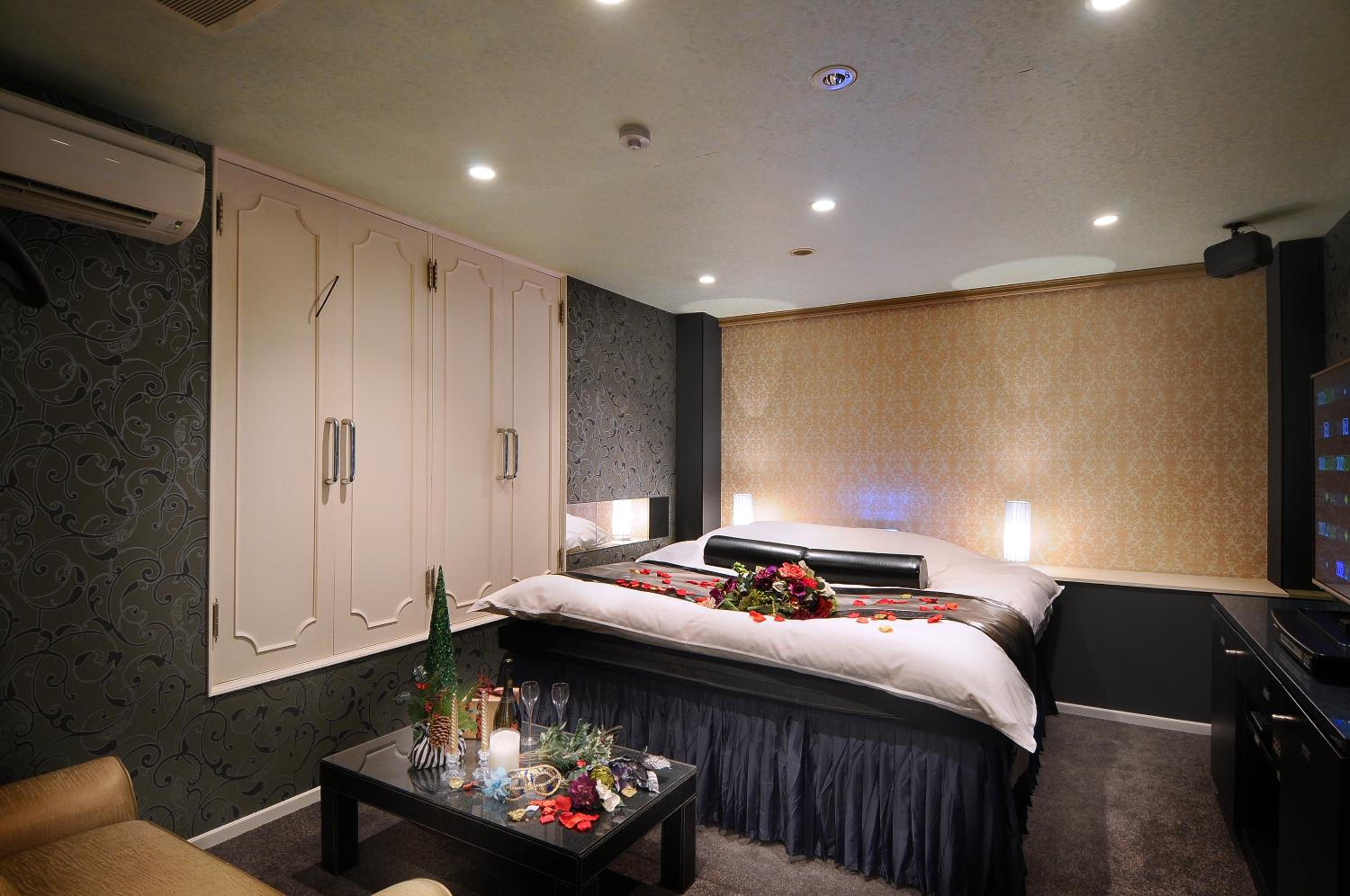 Double Room - Photo 19