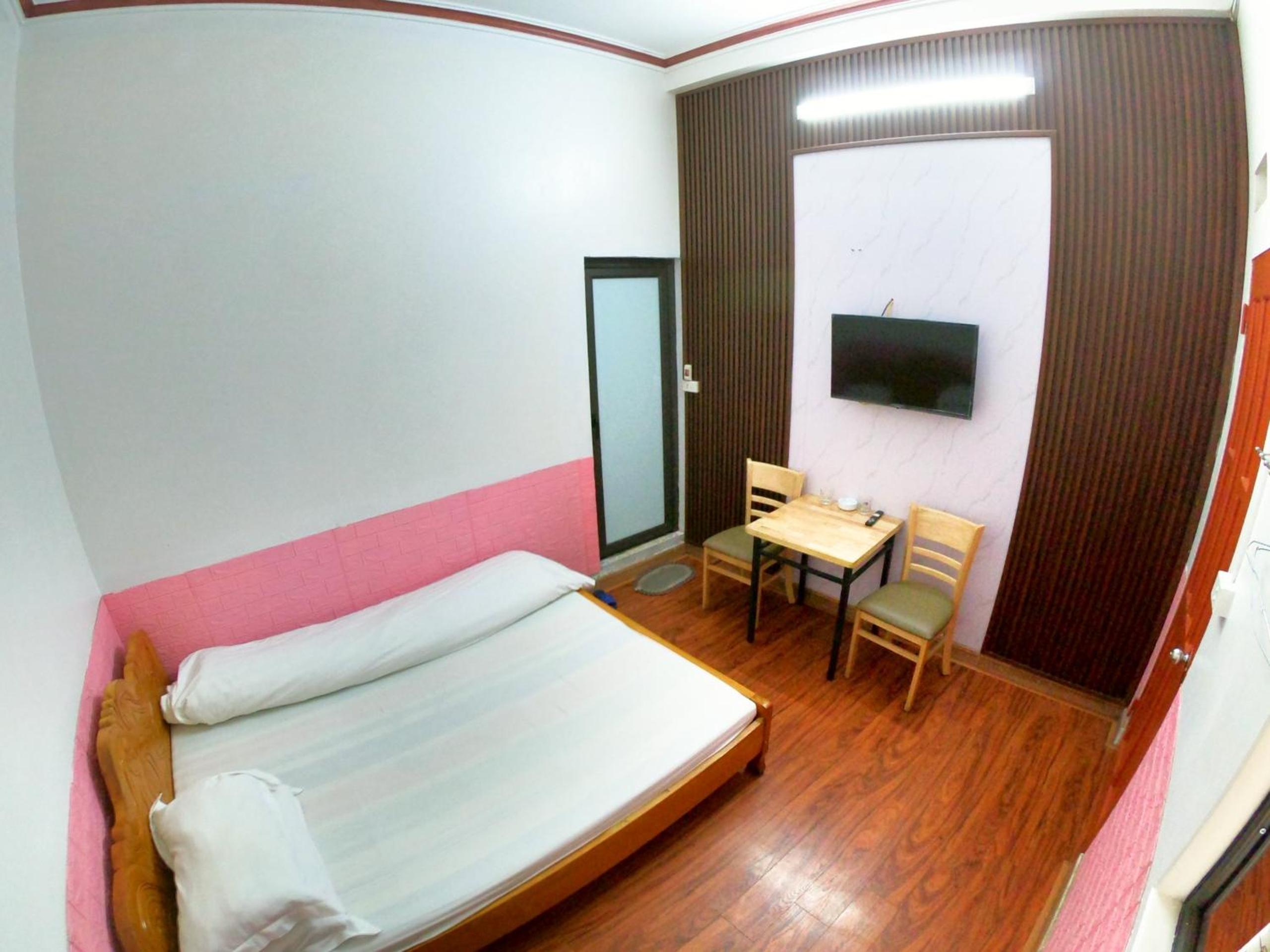 Standard Double Room - Photo 5