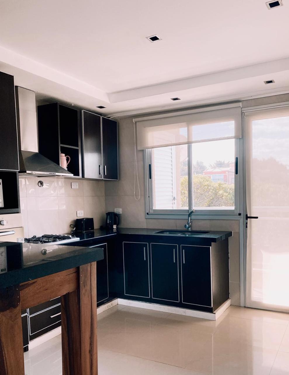Apartment With Sea View photo 2