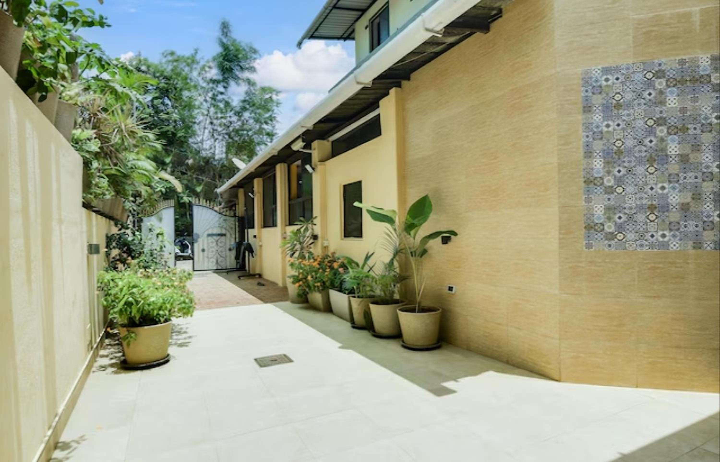 Apartment - Ground Floor photo 2