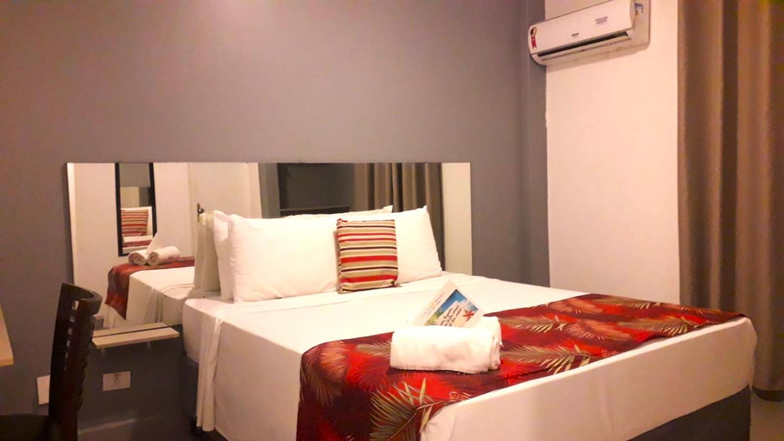 Standard Queen Room photo 3