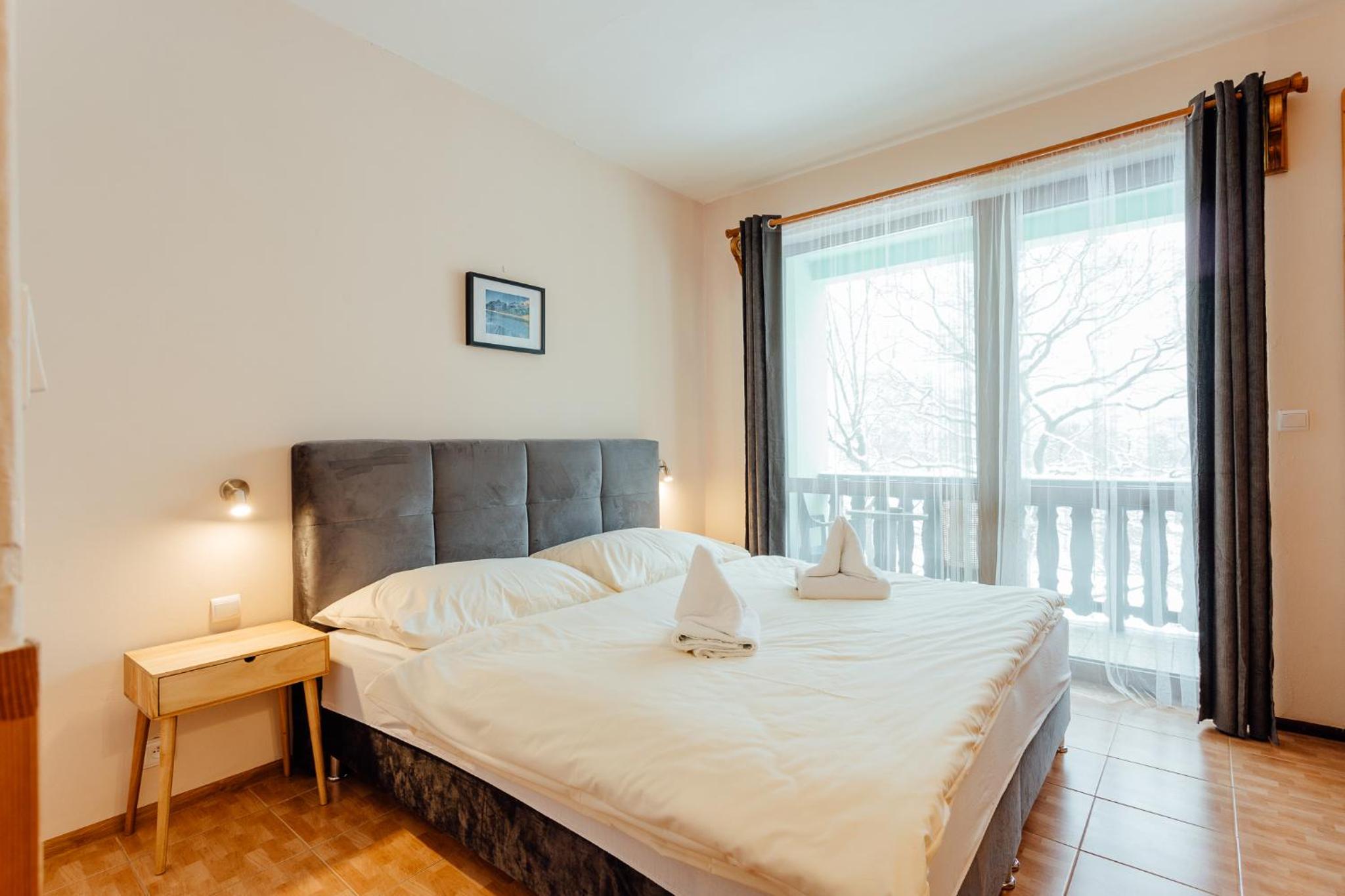 Double Room with Lake View - Photo 1