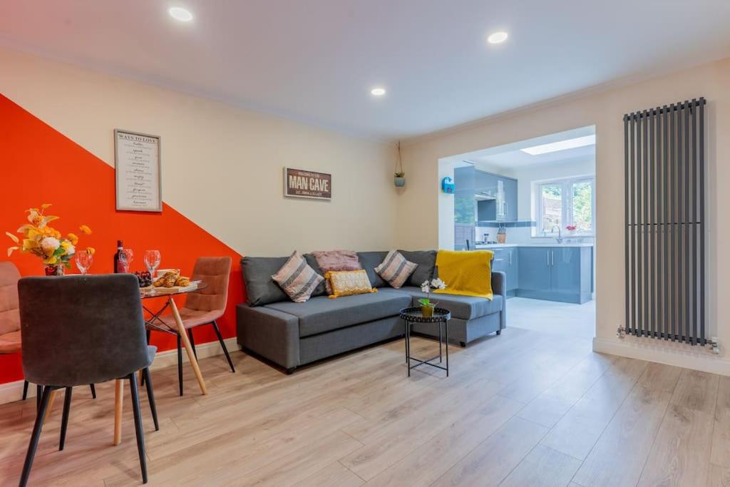 One-Bedroom House photo 2