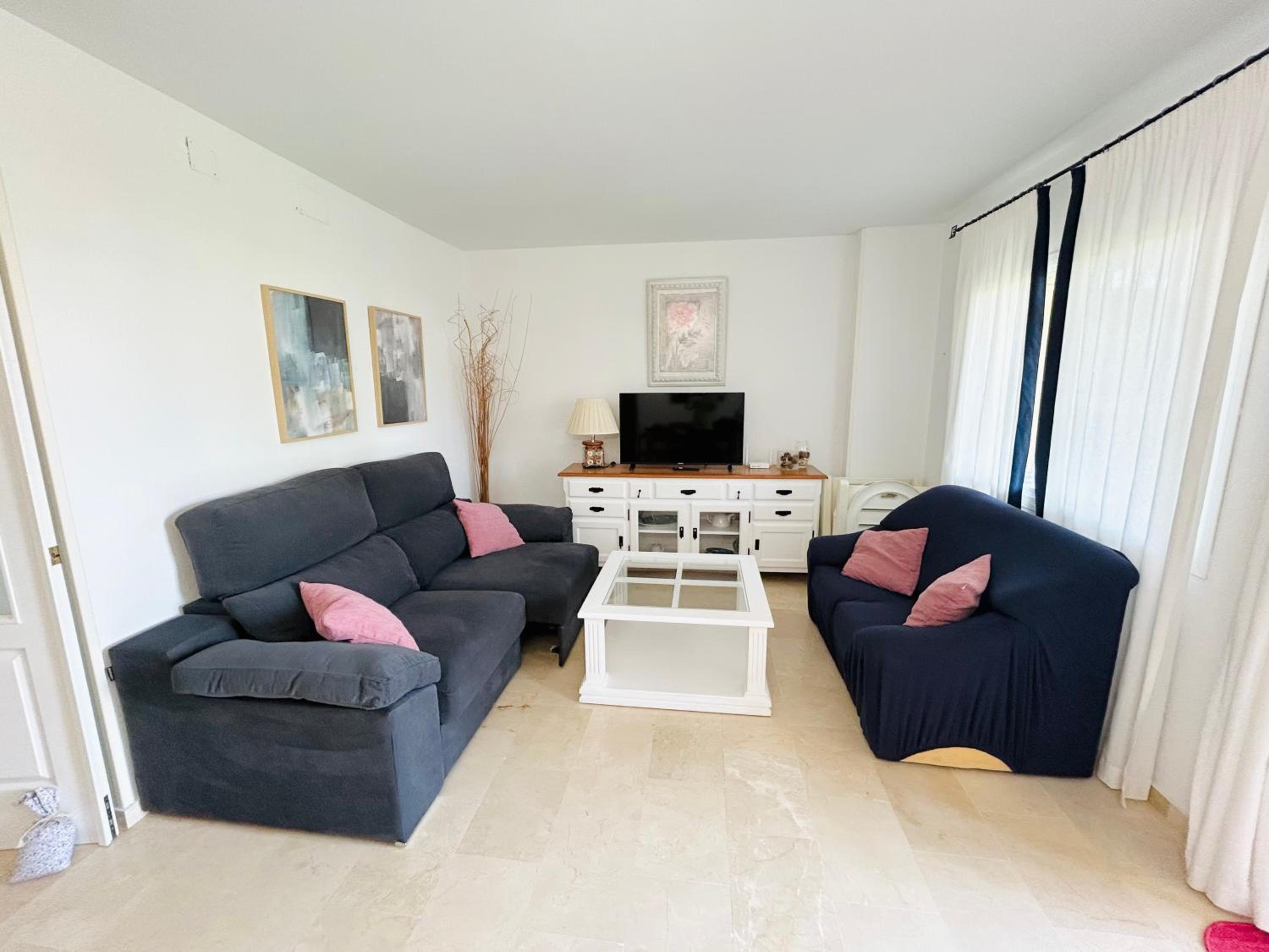 Three-Bedroom Apartment photo 2