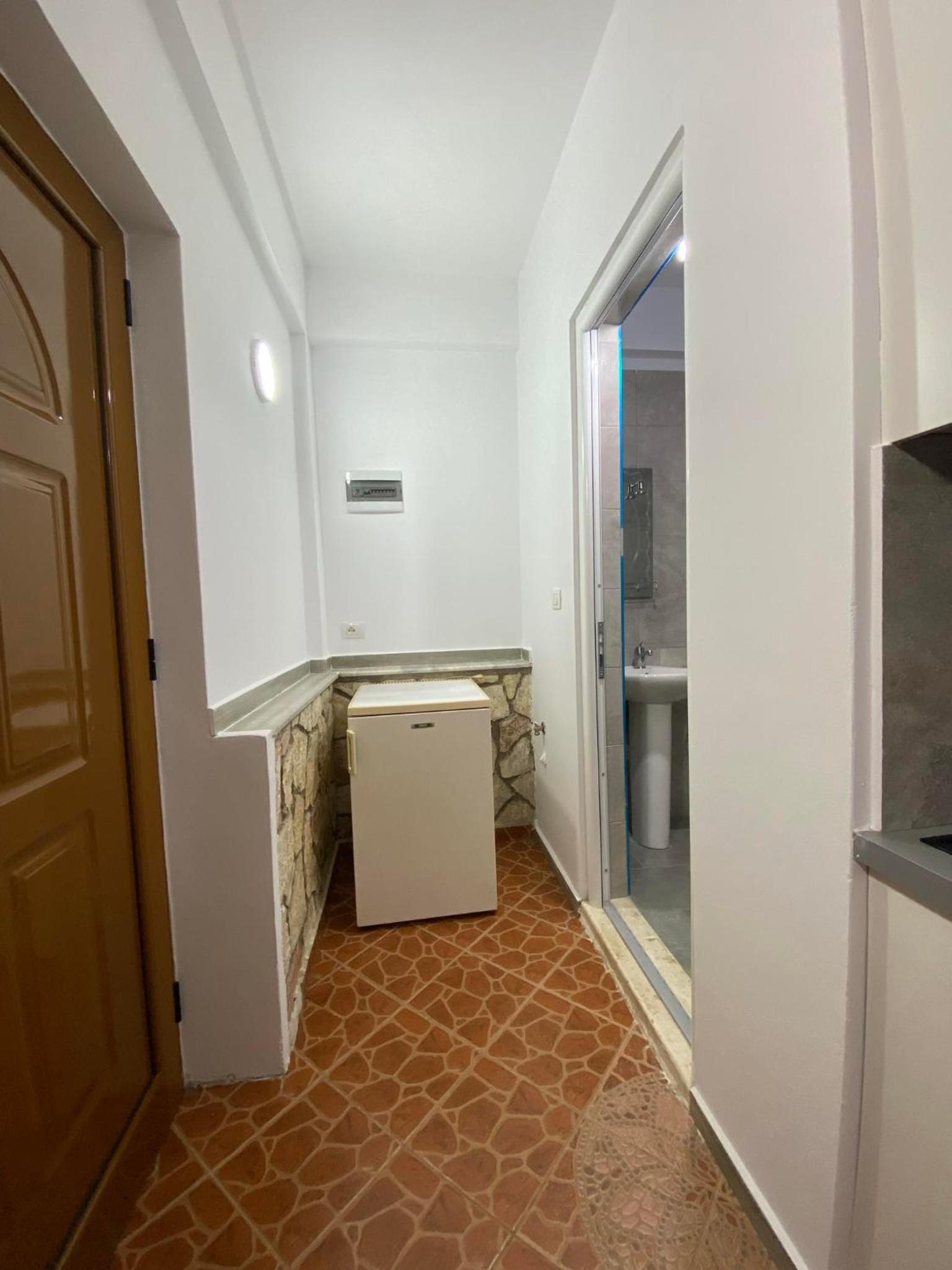 Apartment - Ground Floor photo 2