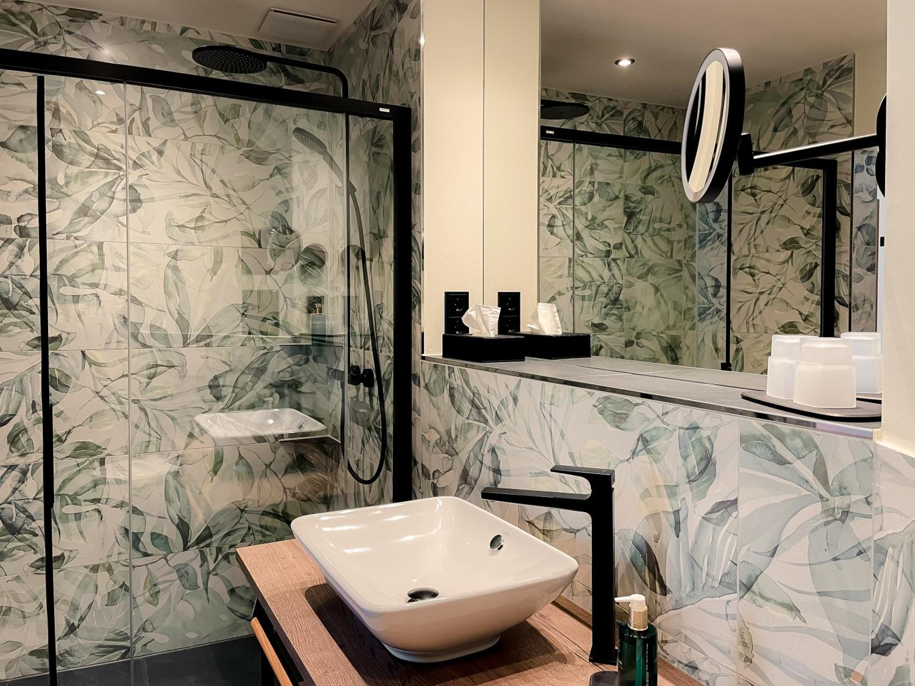 Junior Suite - Photo 11