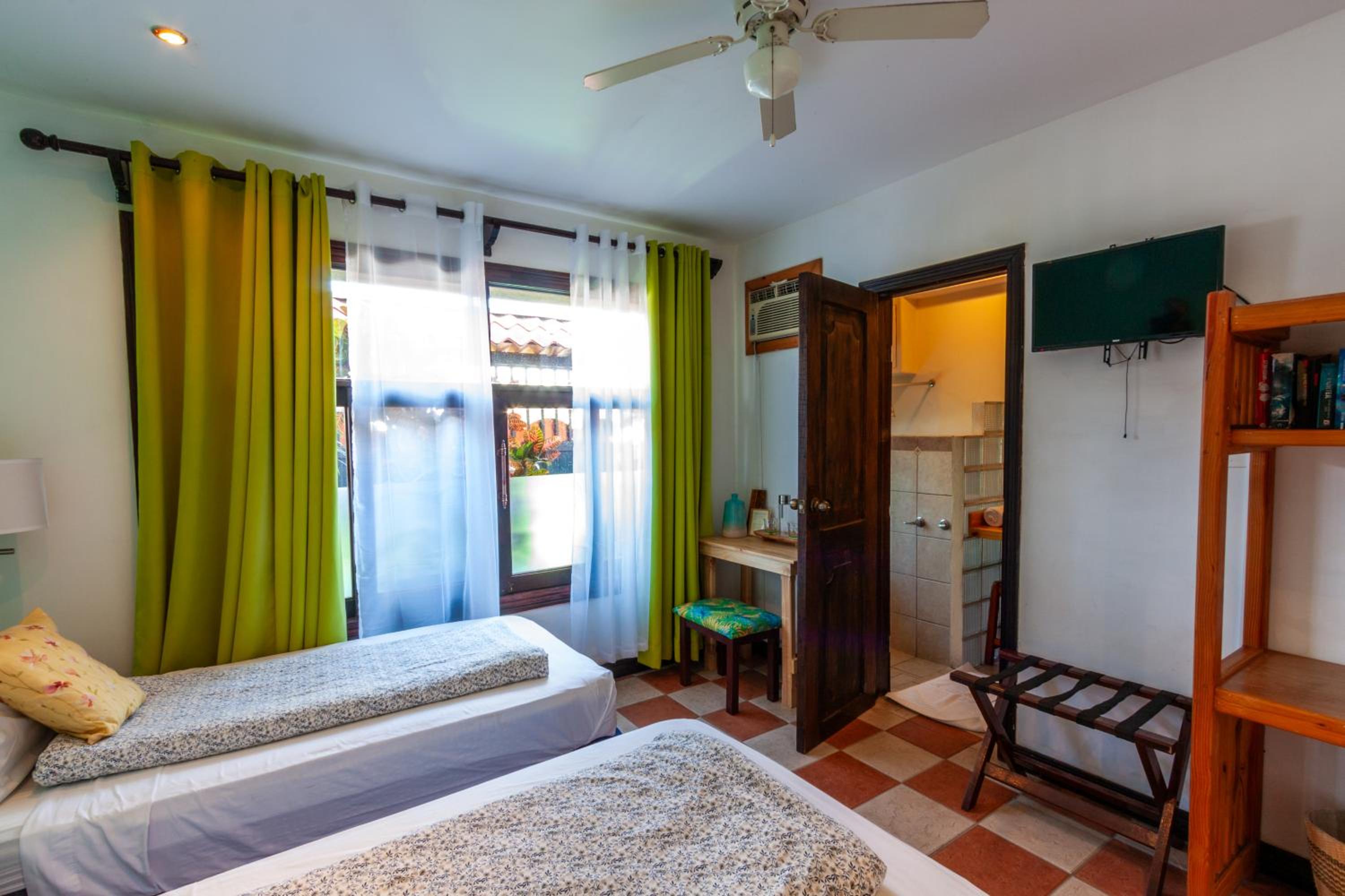 Economy Double or Twin Room photo 1