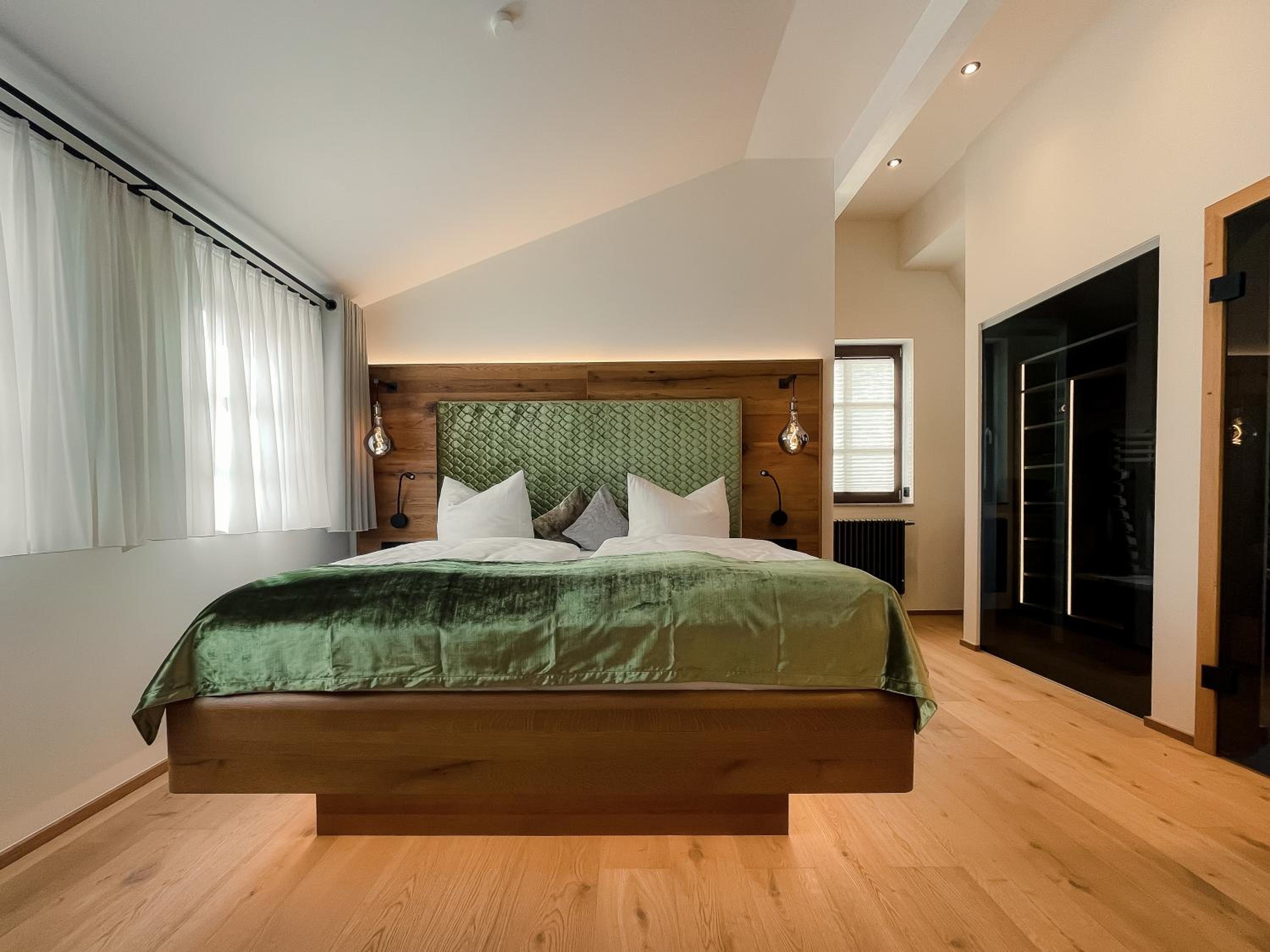 Suite with Sauna