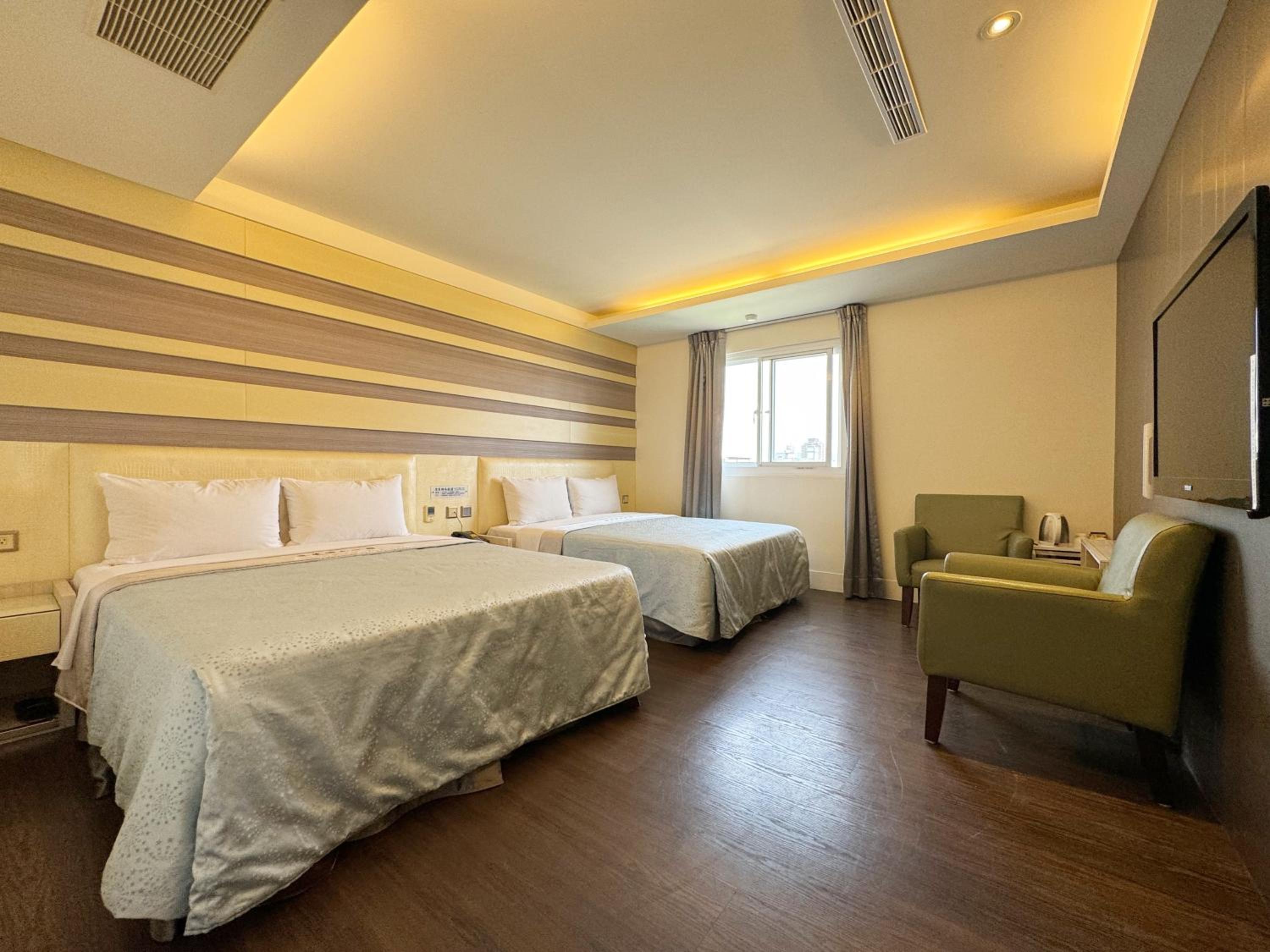 Exquisite Quadruple Room