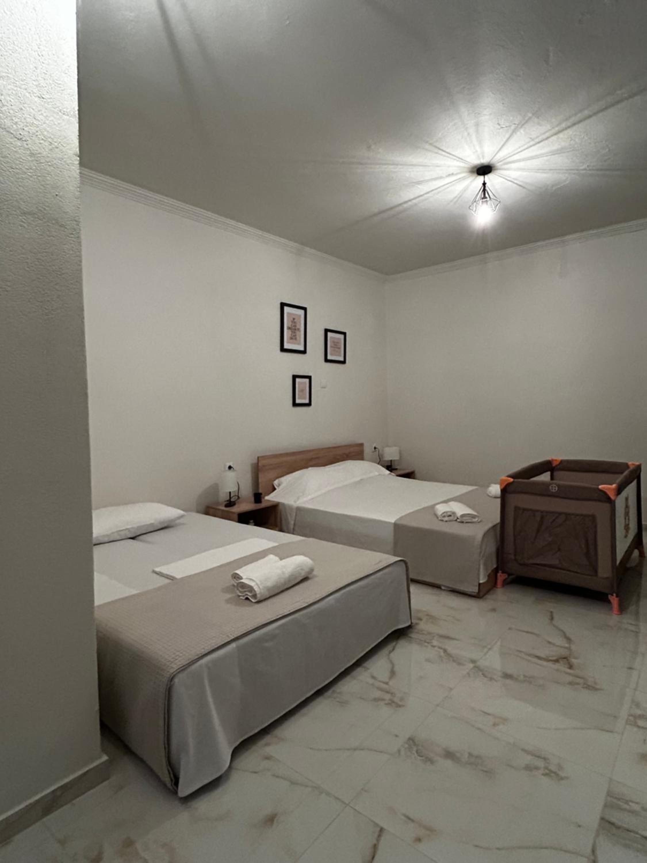 One-Bedroom House photo 3