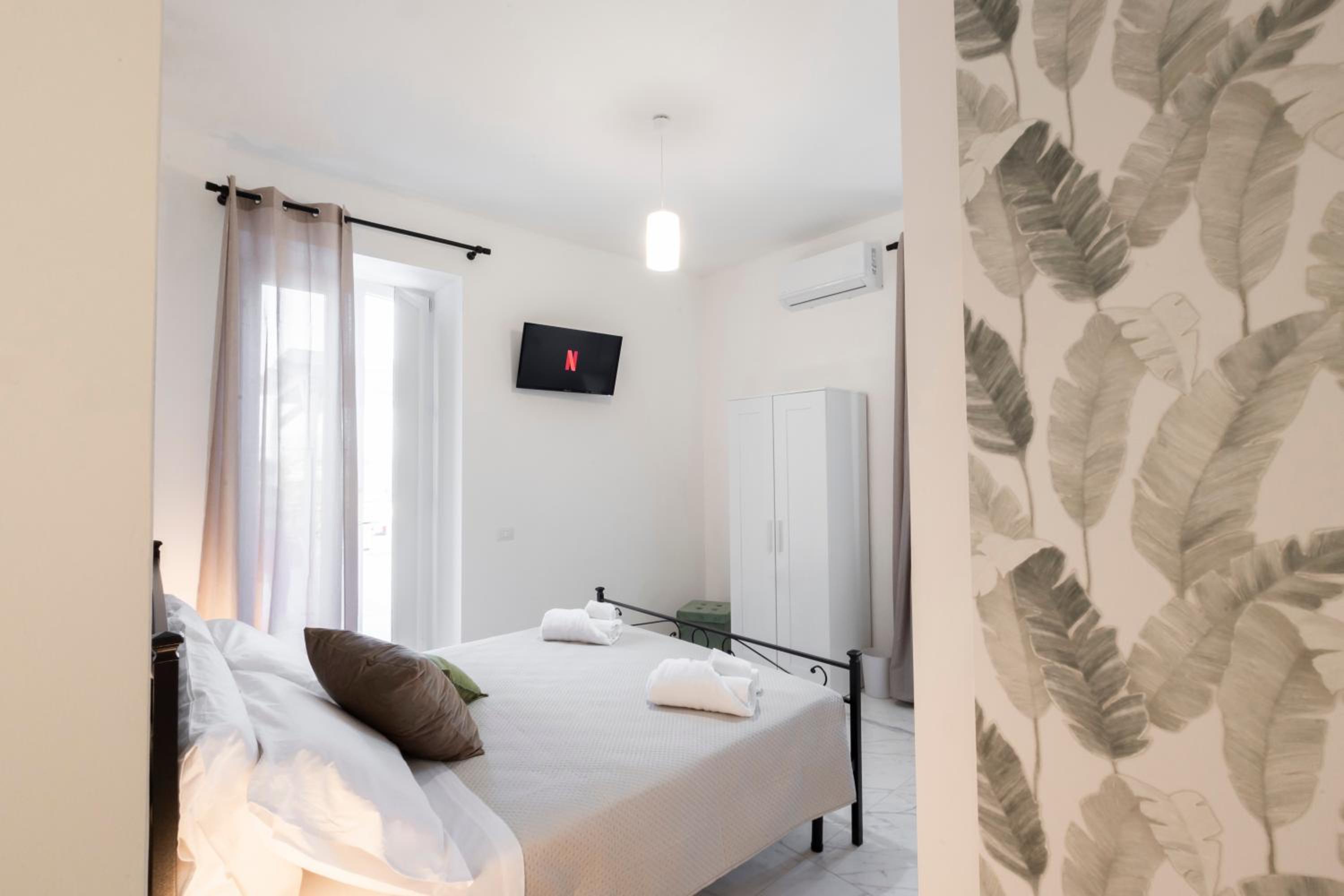 King Room with Balcony photo 3