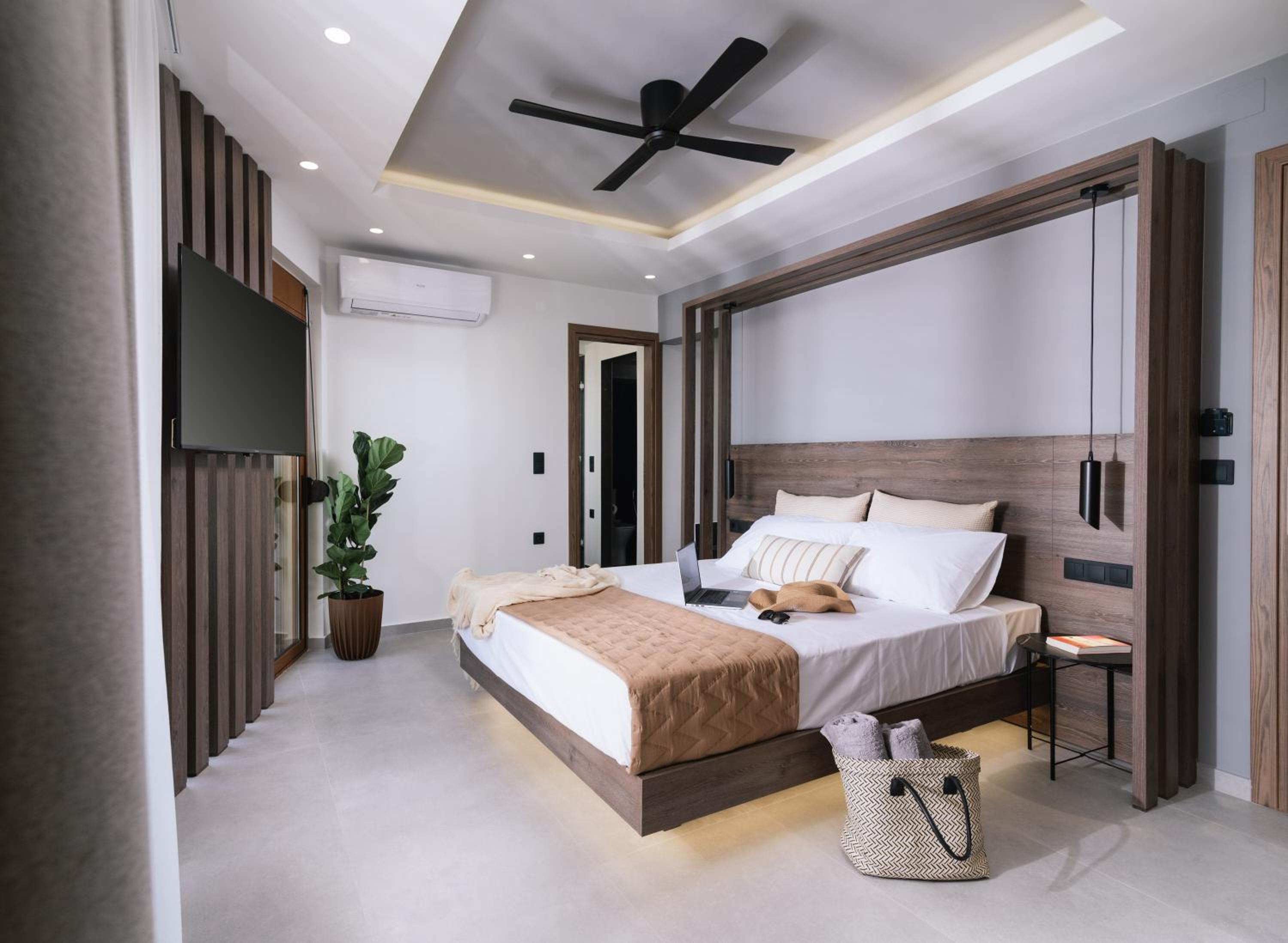 Suite with City View