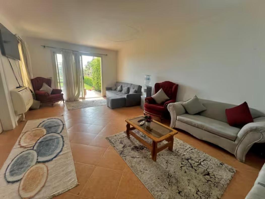Villa photo 2