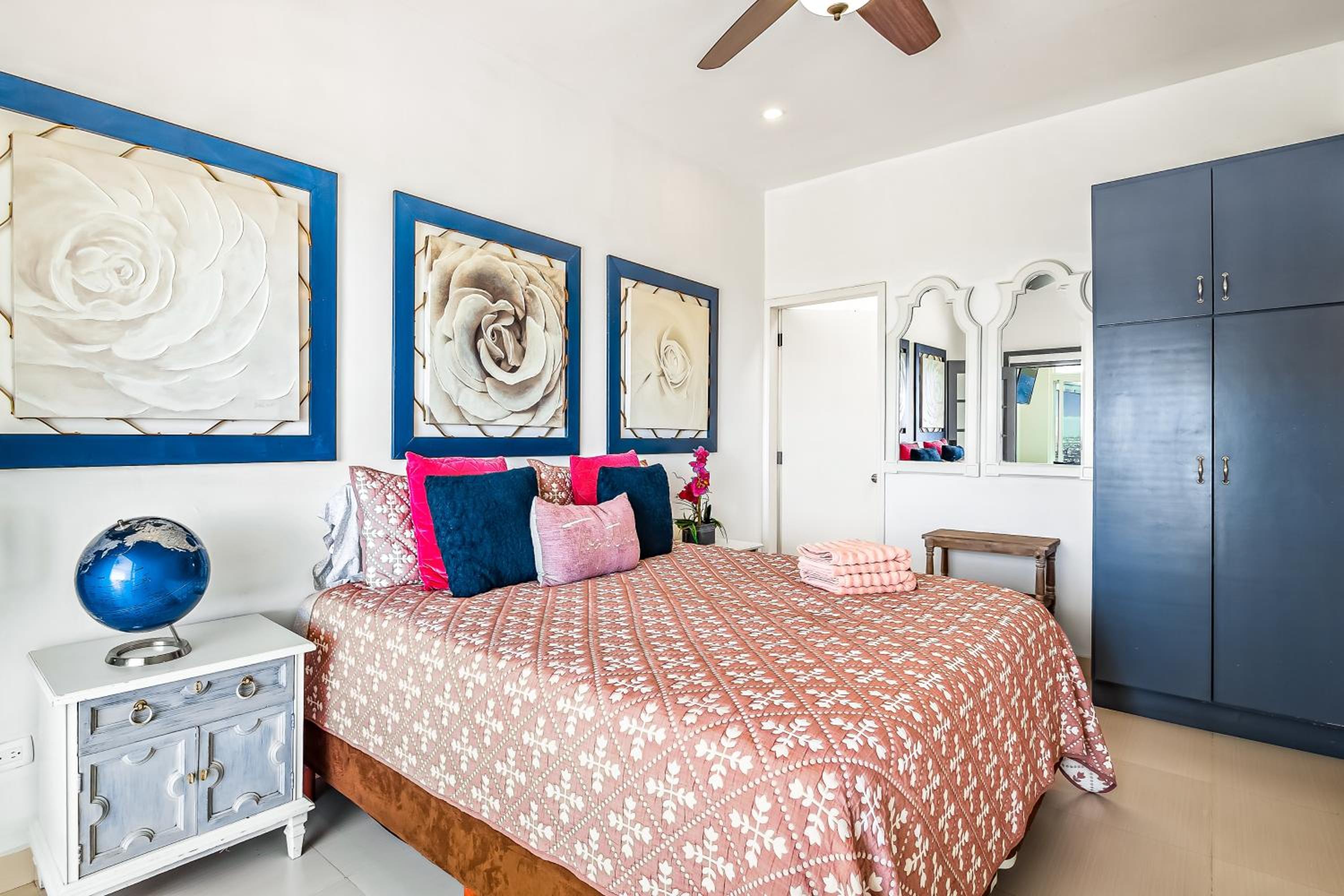 Three-Bedroom Villa photo 1