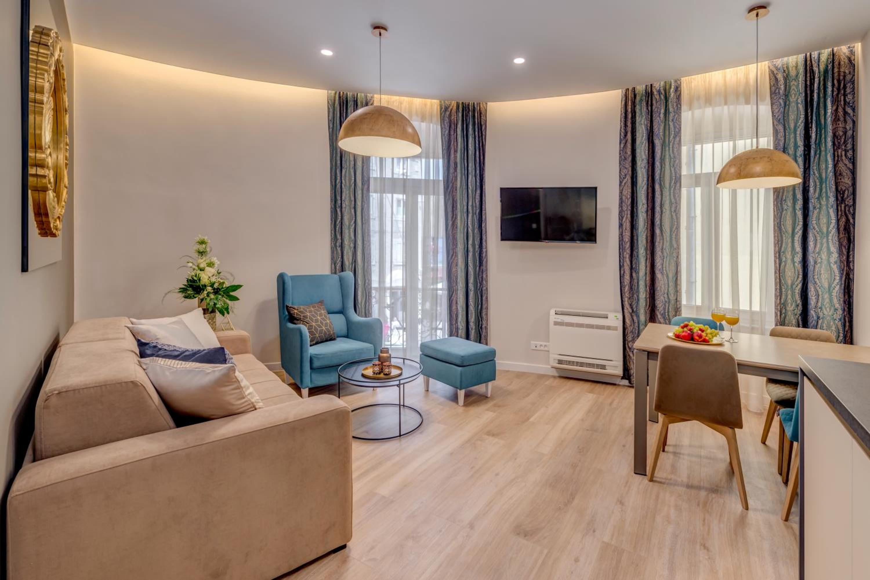 One-Bedroom Apartment