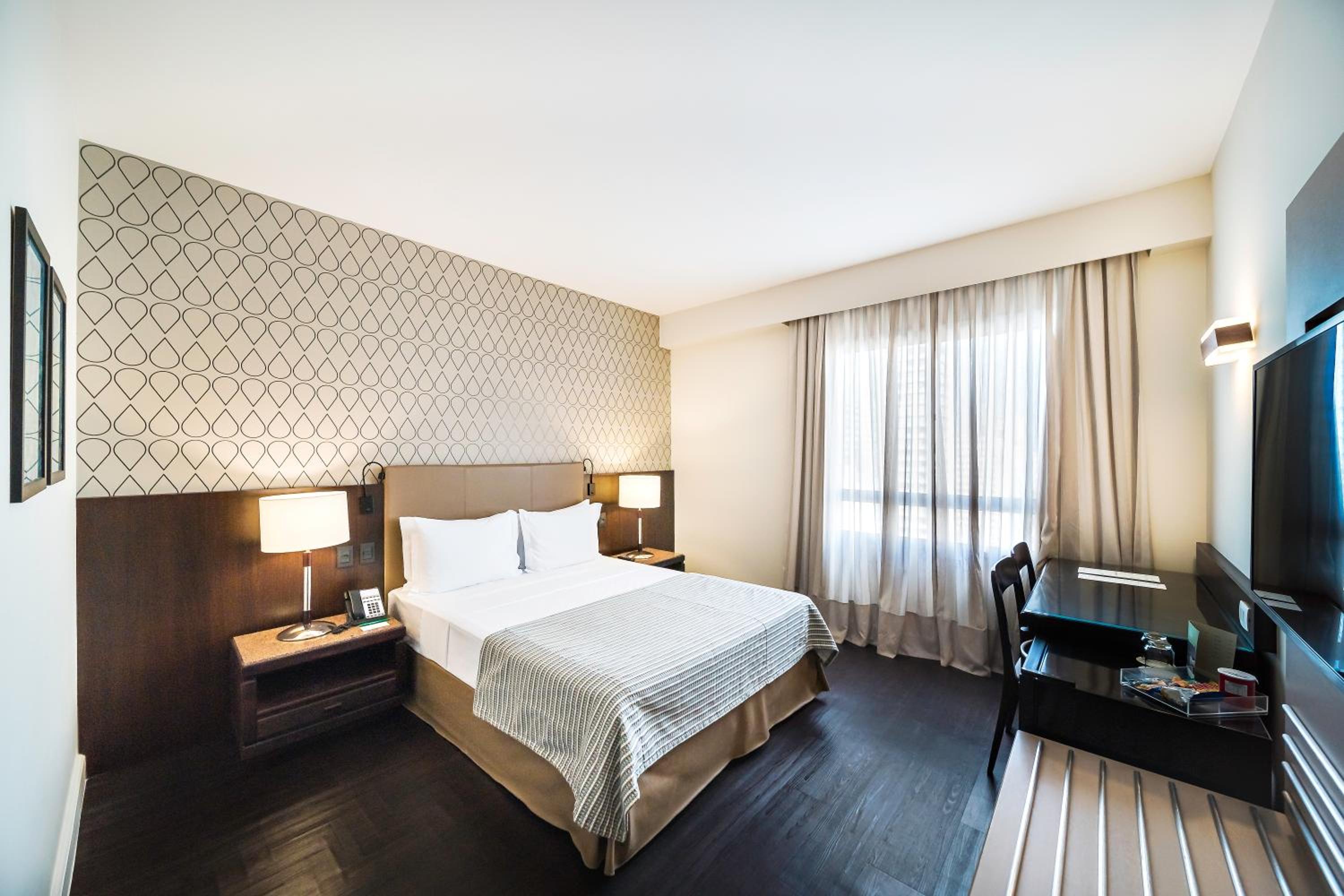 Superior com Cama de Casal