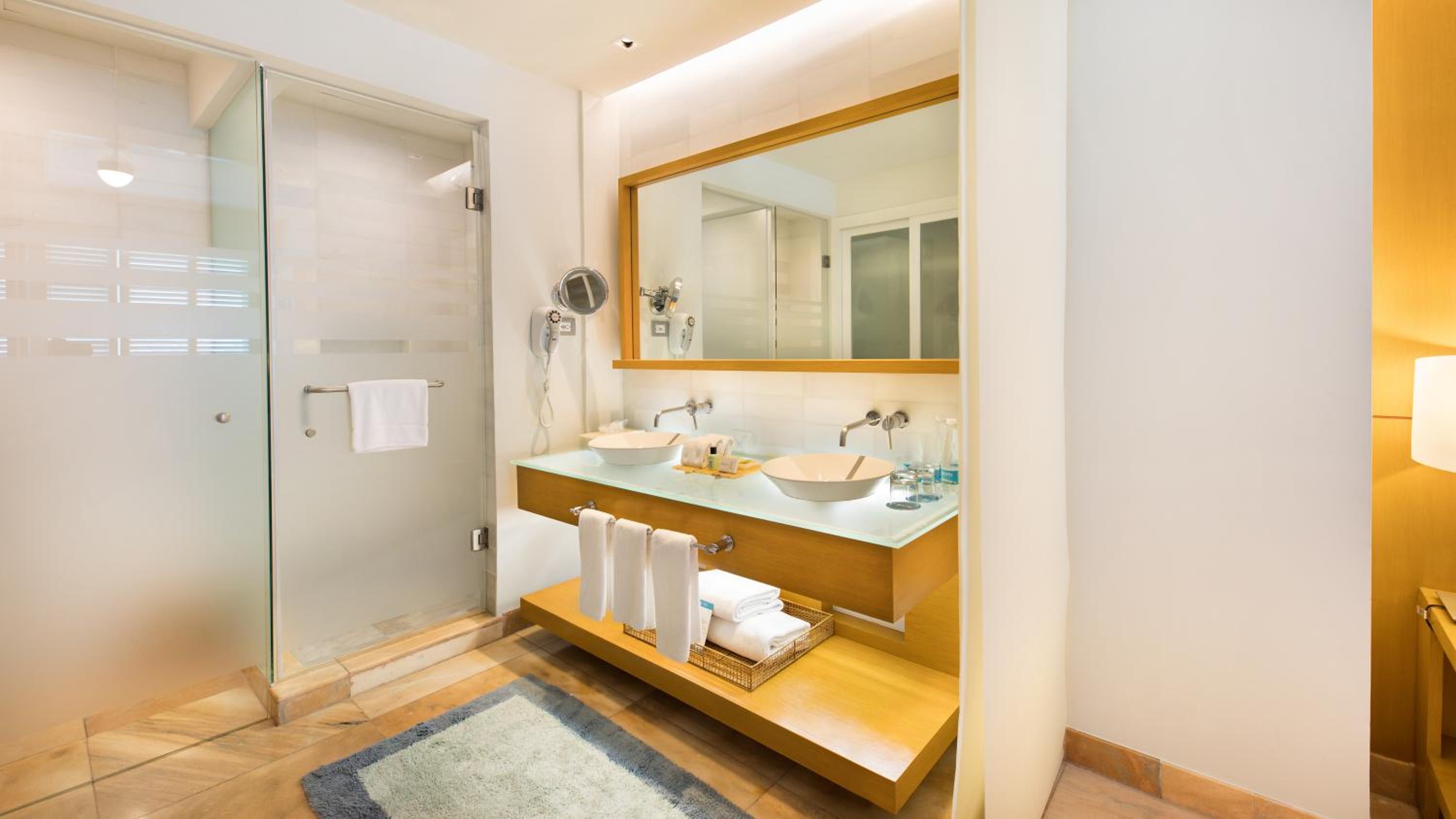 Deluxe Double Bed Resort View - Photo 4