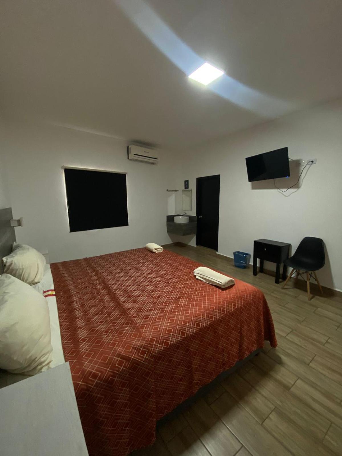 Small Double Room photo 3